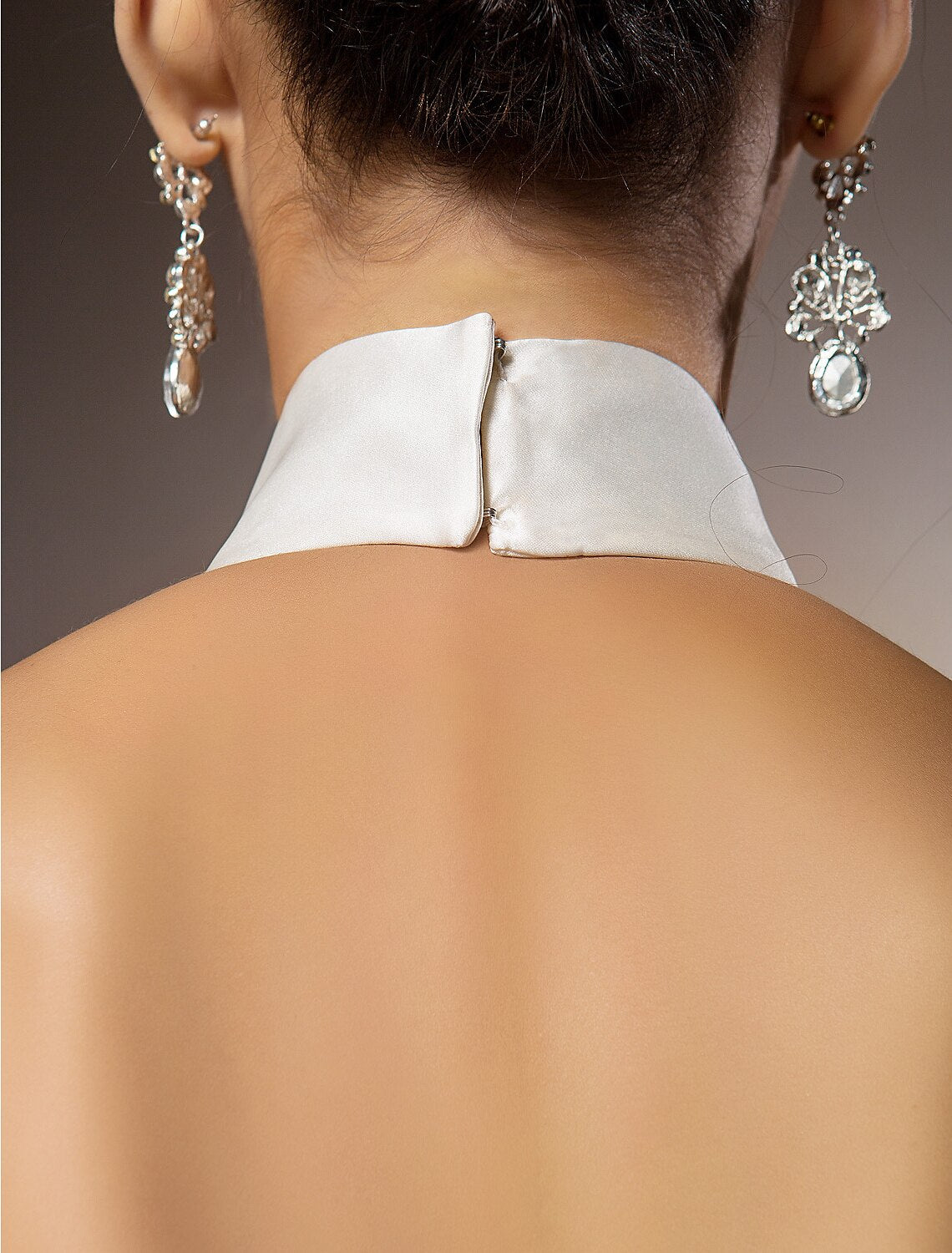wholesale  Hall Wedding Dresses Sheath / Column Halter Sleeveless Floor Length Satin Bridal Gowns With Sash / Ribbon
