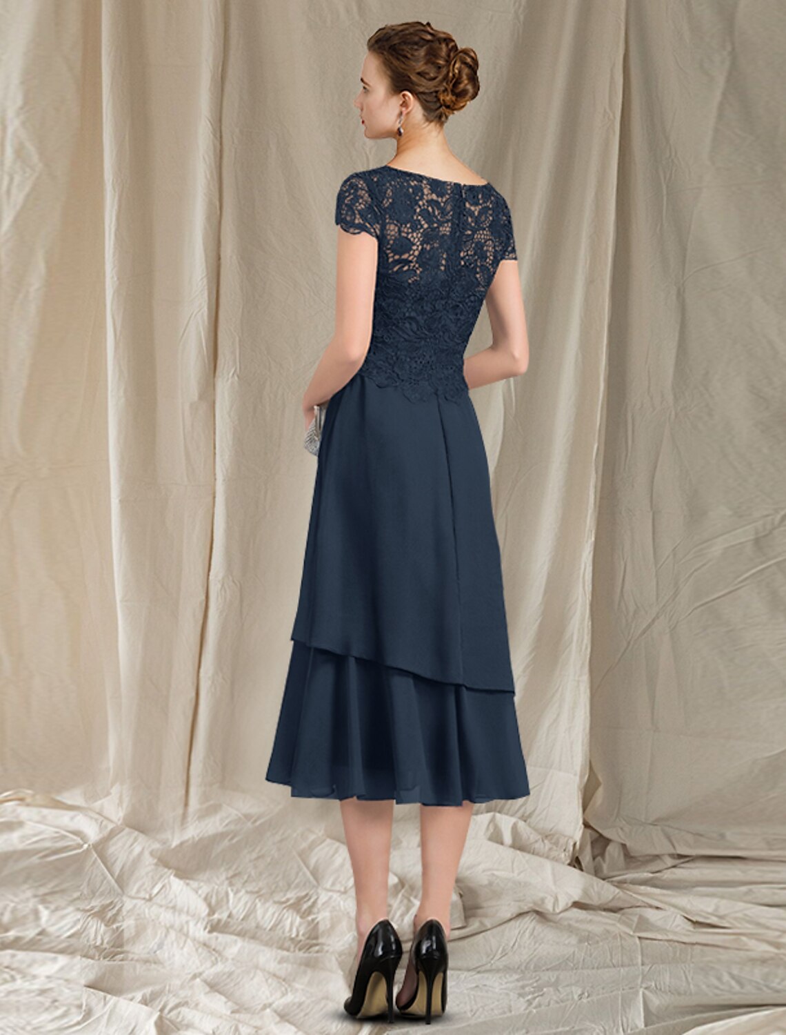 wholesale  A-Line Mother of the Bride Dress Elegant Jewel Neck Tea Length Chiffon Lace Short Sleeve with Ruffles