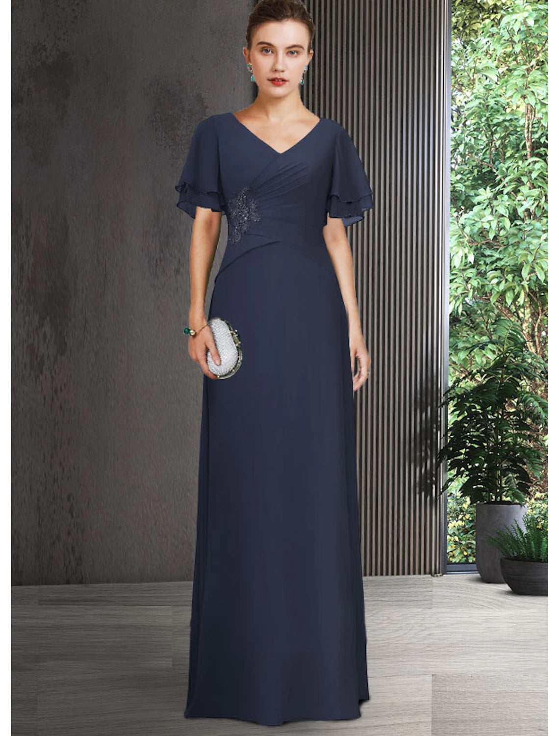 wholesale  Sheath / Column Mother of the Bride Dress Elegant V Neck Floor Length Chiffon Short Sleeve with Appliques Ruching