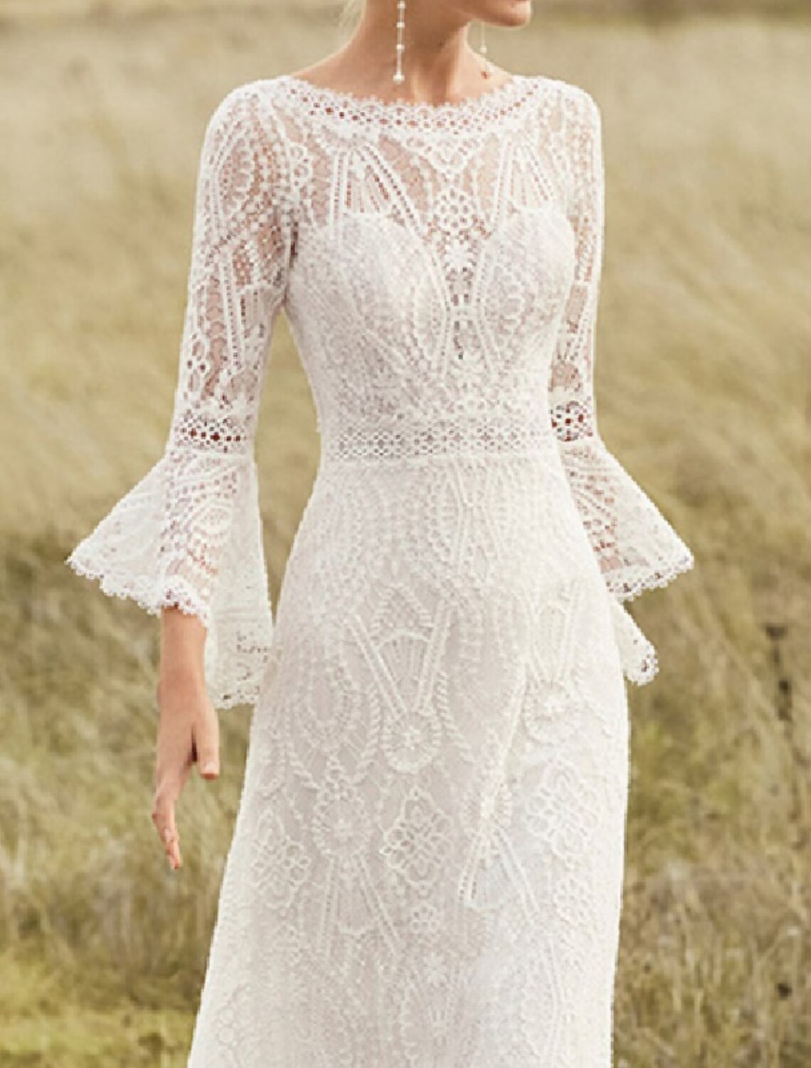 wholesale  Beach Boho Wedding Dresses A-Line Scoop Neck Long Sleeve Sweep / Brush Train Lace Bridal Gowns With Lace Solid Color