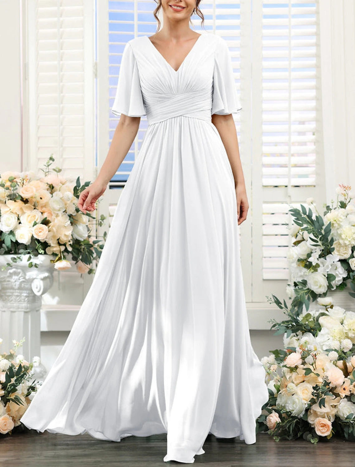Wholesa  A-Line Bridesmaid Dress V Neck Short Sleeve Elegant Floor Length Chiffon with Split Front / Ruching