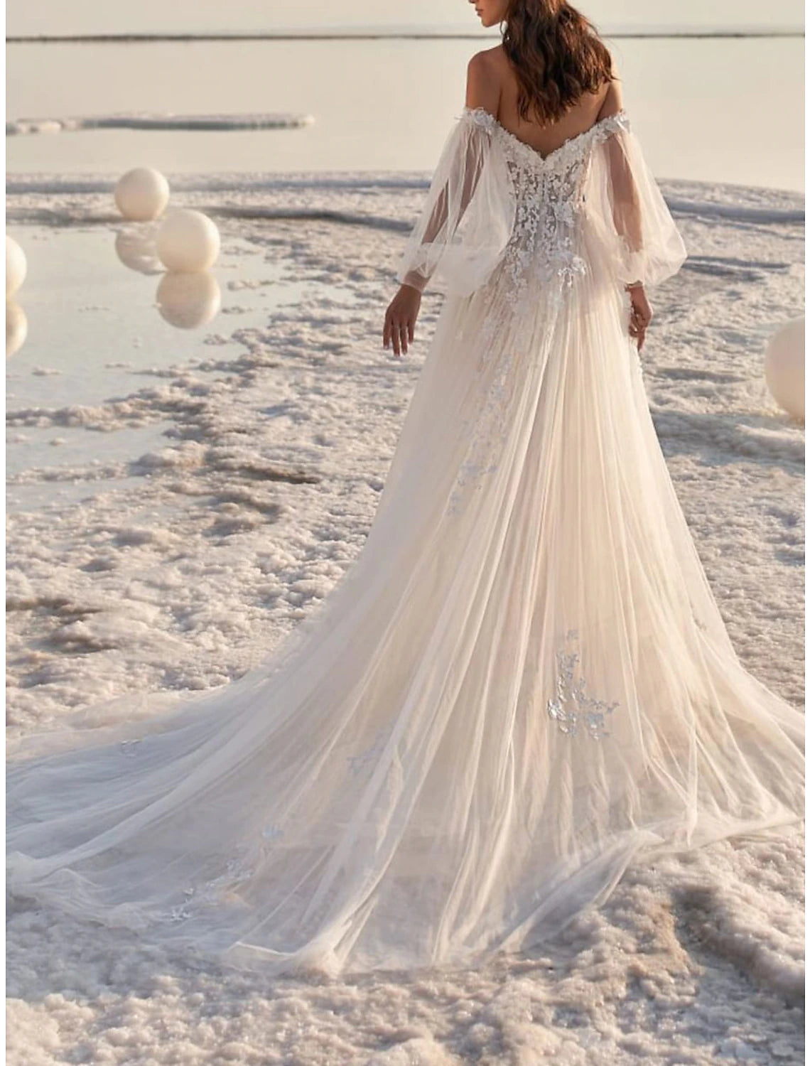 wholesale  Beach Formal Wedding Dresses A-Line Off Shoulder Long Sleeve Court Train Lace Bridal Gowns With Appliques Summer Fall Wedding Party