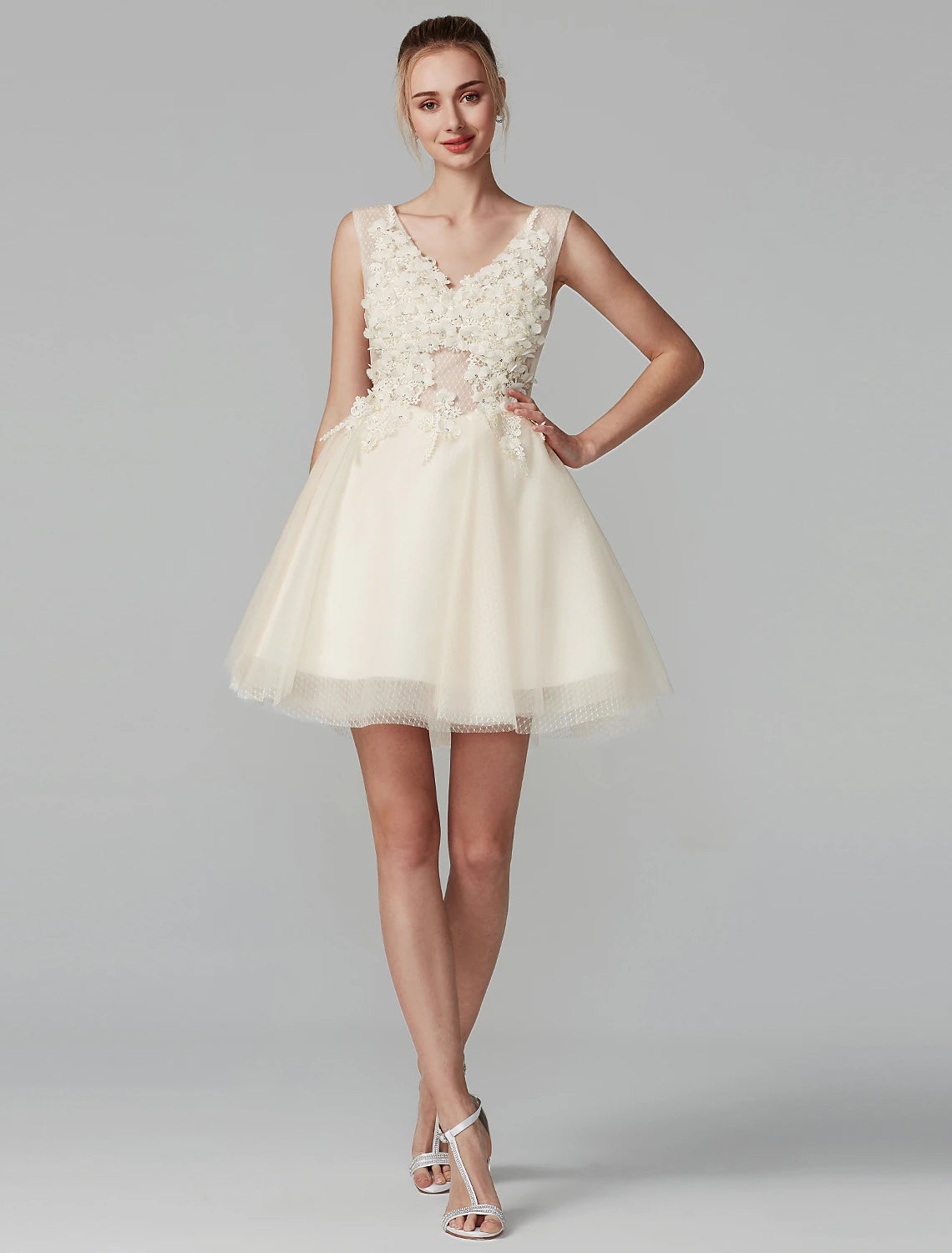 Wholesa A-Line Party Dress Homecoming Graduation Short / Mini Sleeveless V Neck Lace Over Tulle with Crystals Appliques