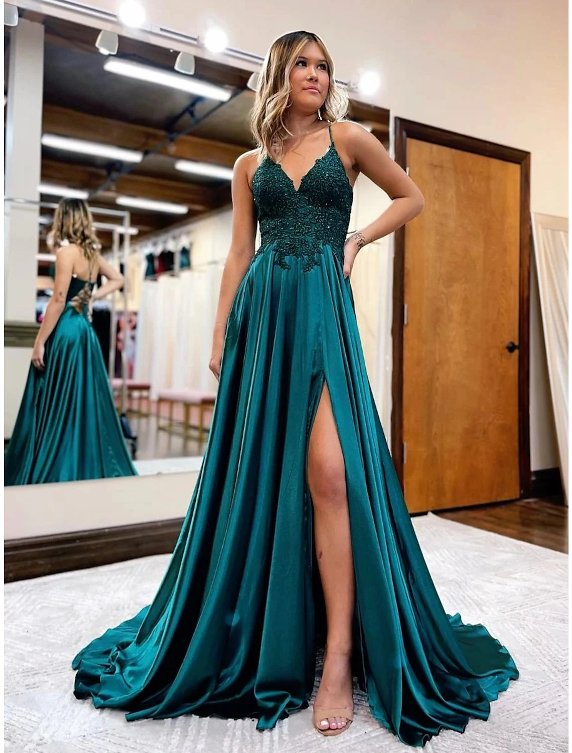 wholesale   A-Line Prom Dresses Empire Dress Formal Wedding Party Court Train Sleeveless V Neck Satin Backless with Beading Appliques