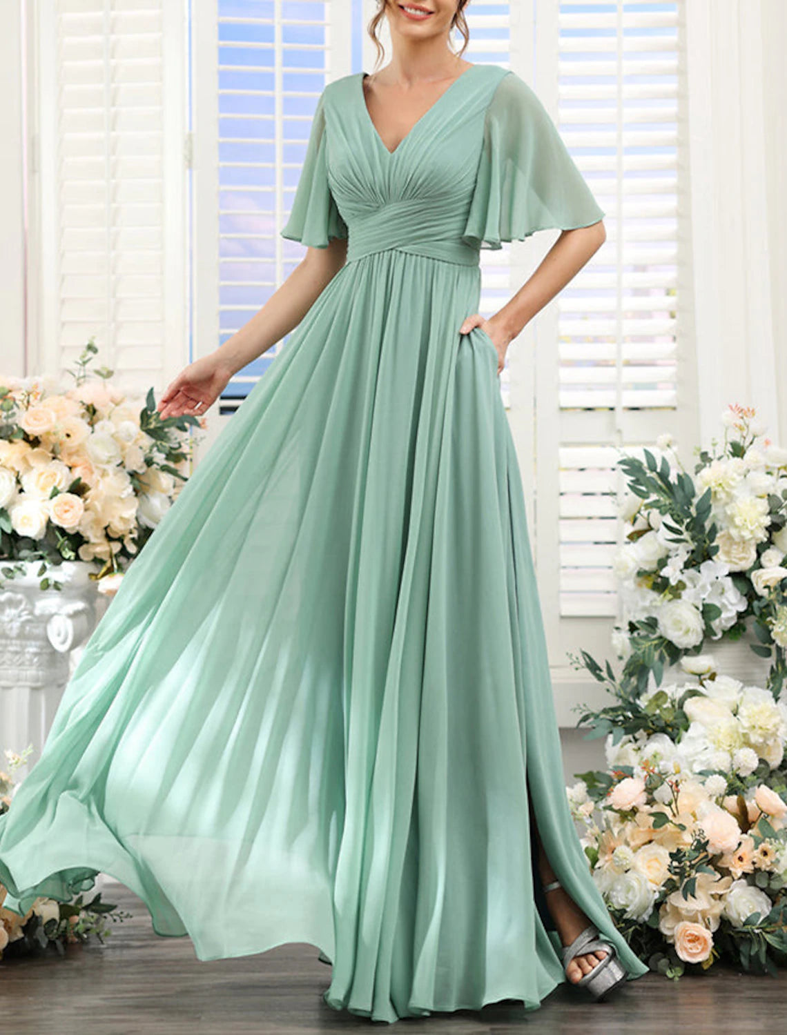 Wholesa  A-Line Bridesmaid Dress V Neck Short Sleeve Elegant Floor Length Chiffon with Split Front / Ruching