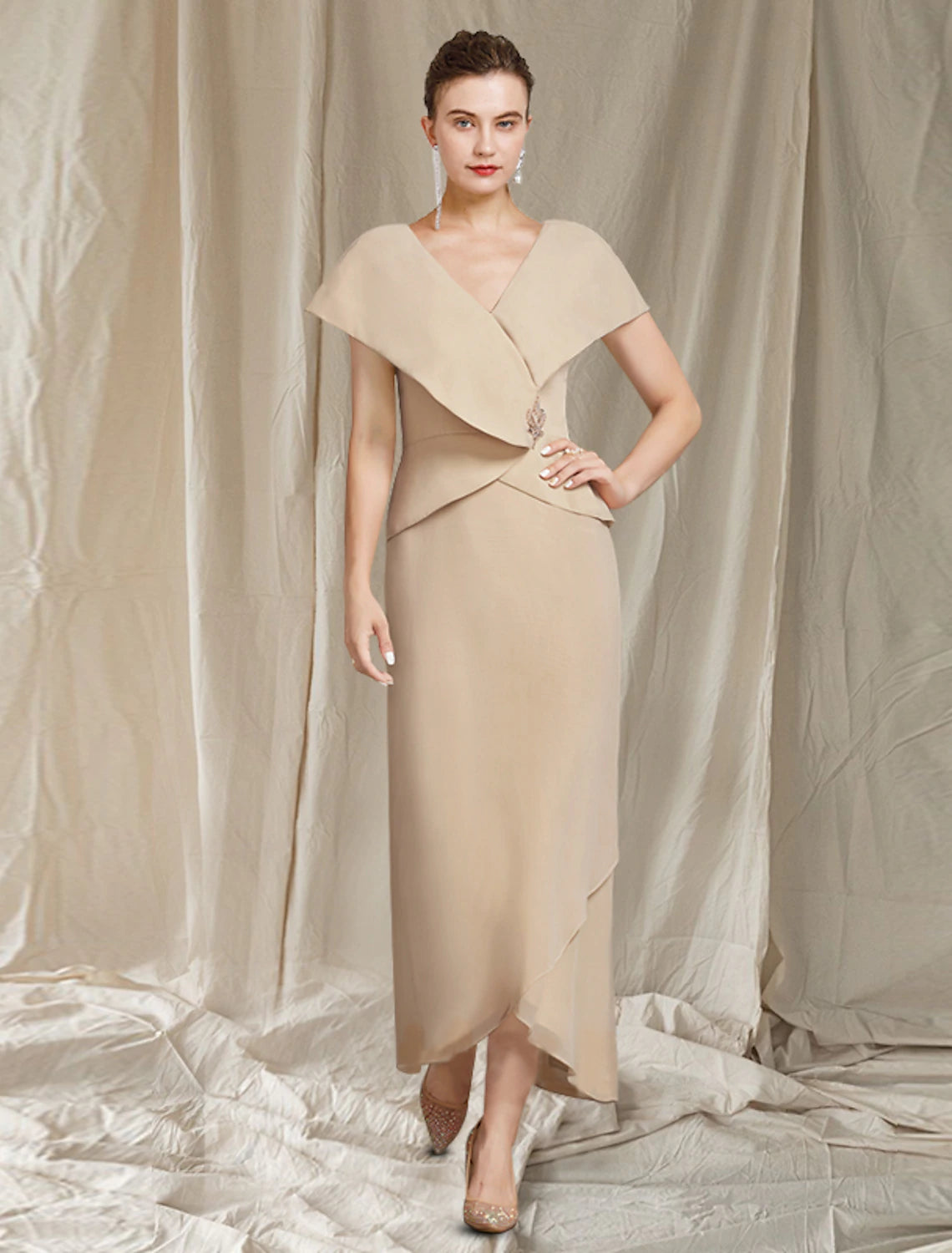 wholesale  Sheath / Column Mother of the Bride Dress Elegant High Low V Neck Asymmetrical Ankle Length Chiffon Short Sleeve with Ruffles Crystal Brooch