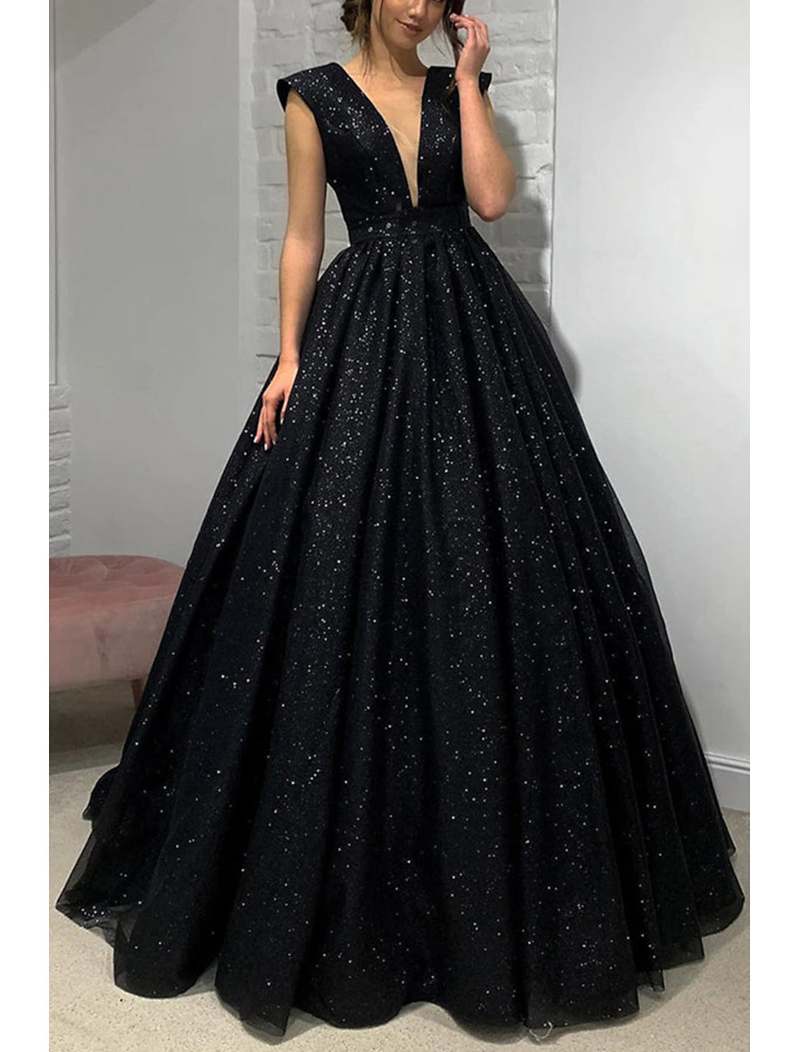 wholesale  Ball Gown A-Line Prom Dresses Sparkle & Shine Dress Formal Prom Sweep / Brush Train Sleeveless V Neck Wednesday Addams Family Tulle Backless with Pleats