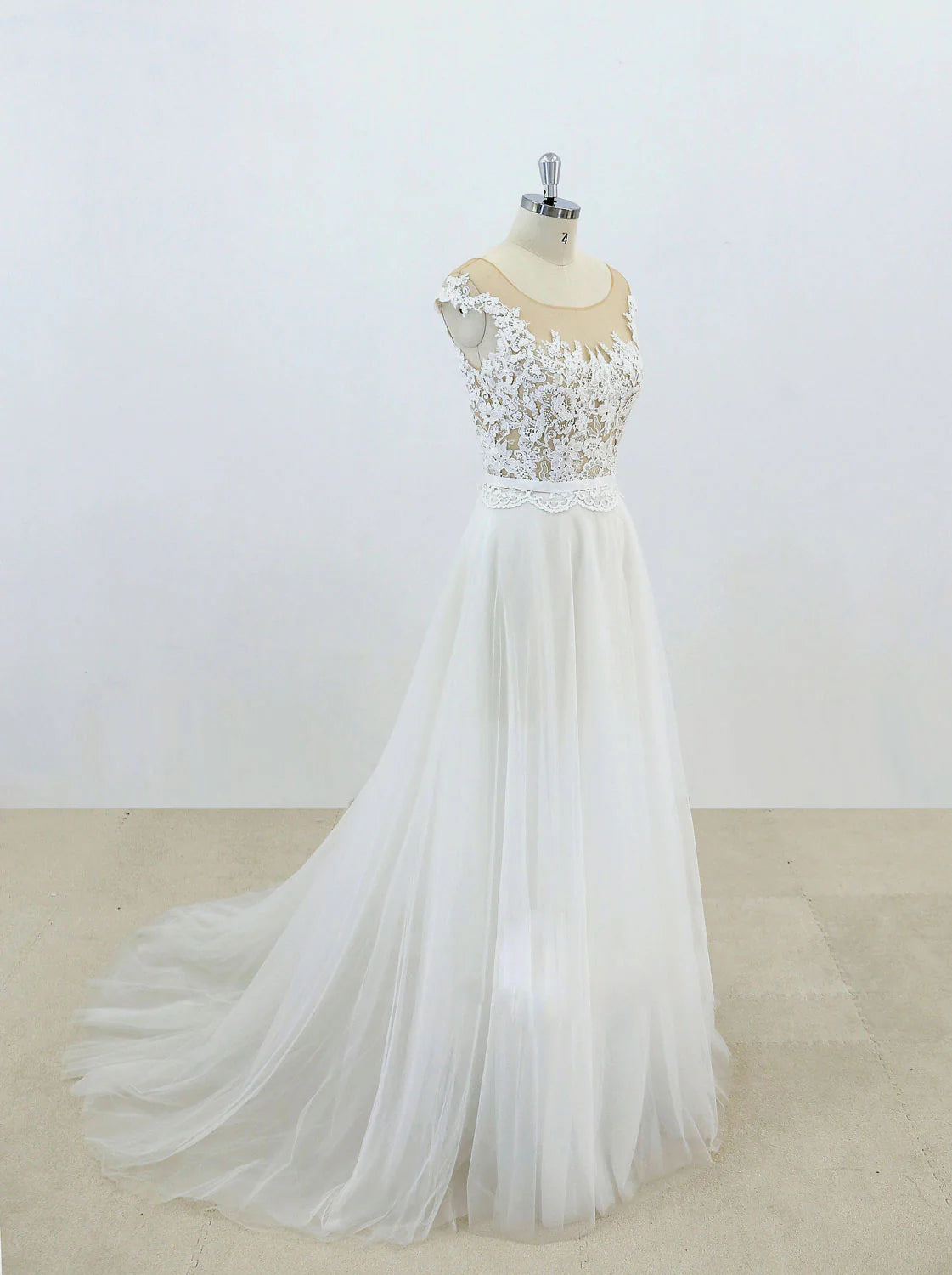 Wholesa Round Neck Lace Tulle Long Wedding Dresses