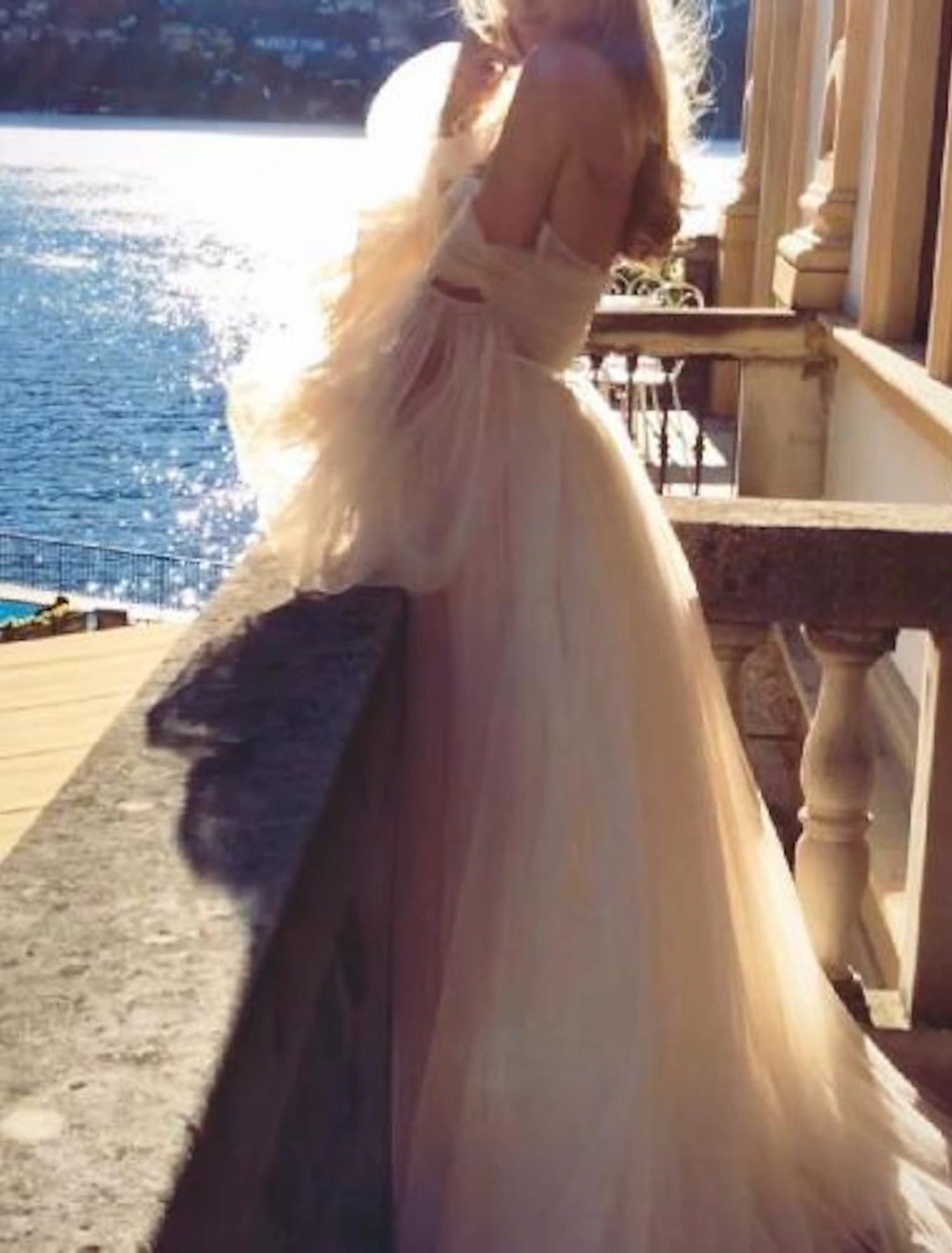Wholesa Beach Boho Wedding Dresses A-Line Off Shoulder Long Sleeve Court Train Lace Bridal Gowns With Pleats Appliques