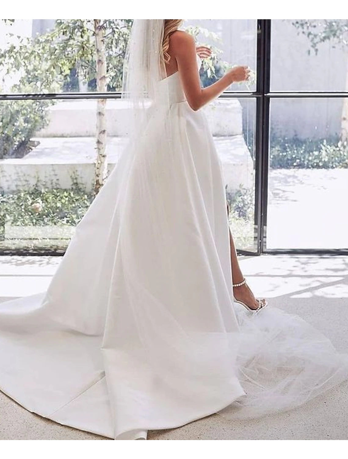 Wholesa  Engagement Sexy Wedding Dresses A-Line Sweetheart Strapless Court Train Satin Bridal Gowns With Split Front