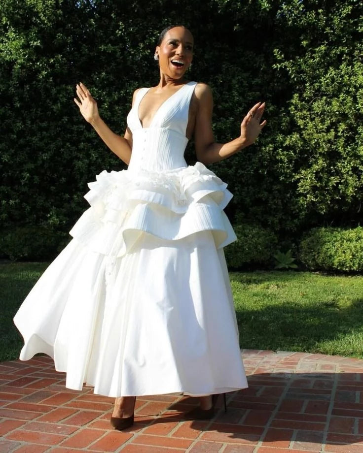 Chic Fitted Deep V-neck Sleeveless Tiered Midi Prom Dress