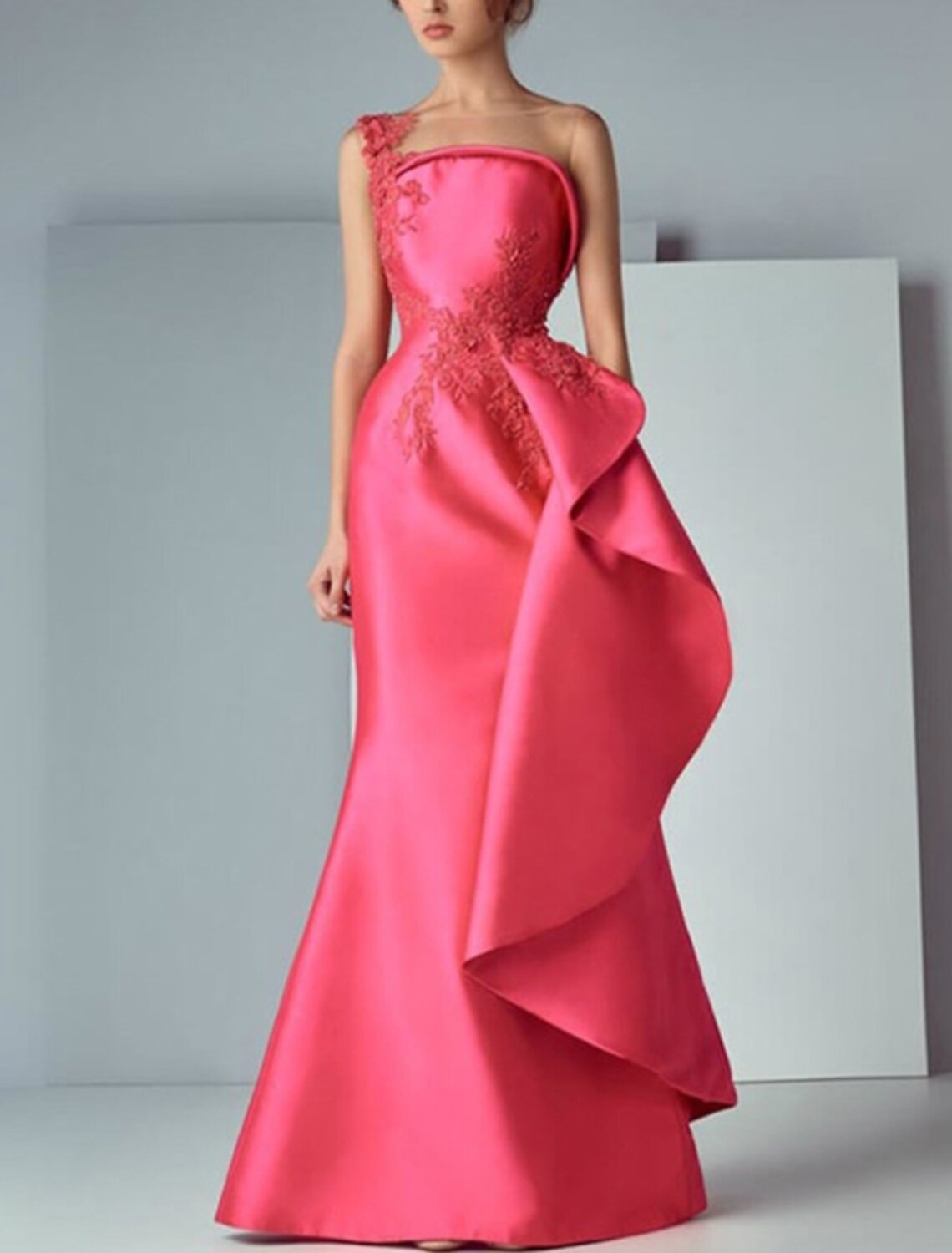 Wholesa  Mermaid / Trumpet Evening Gown Elegant Dress Formal Wedding Guest Floor Length Sleeveless Illusion Neck Satin with Appliques