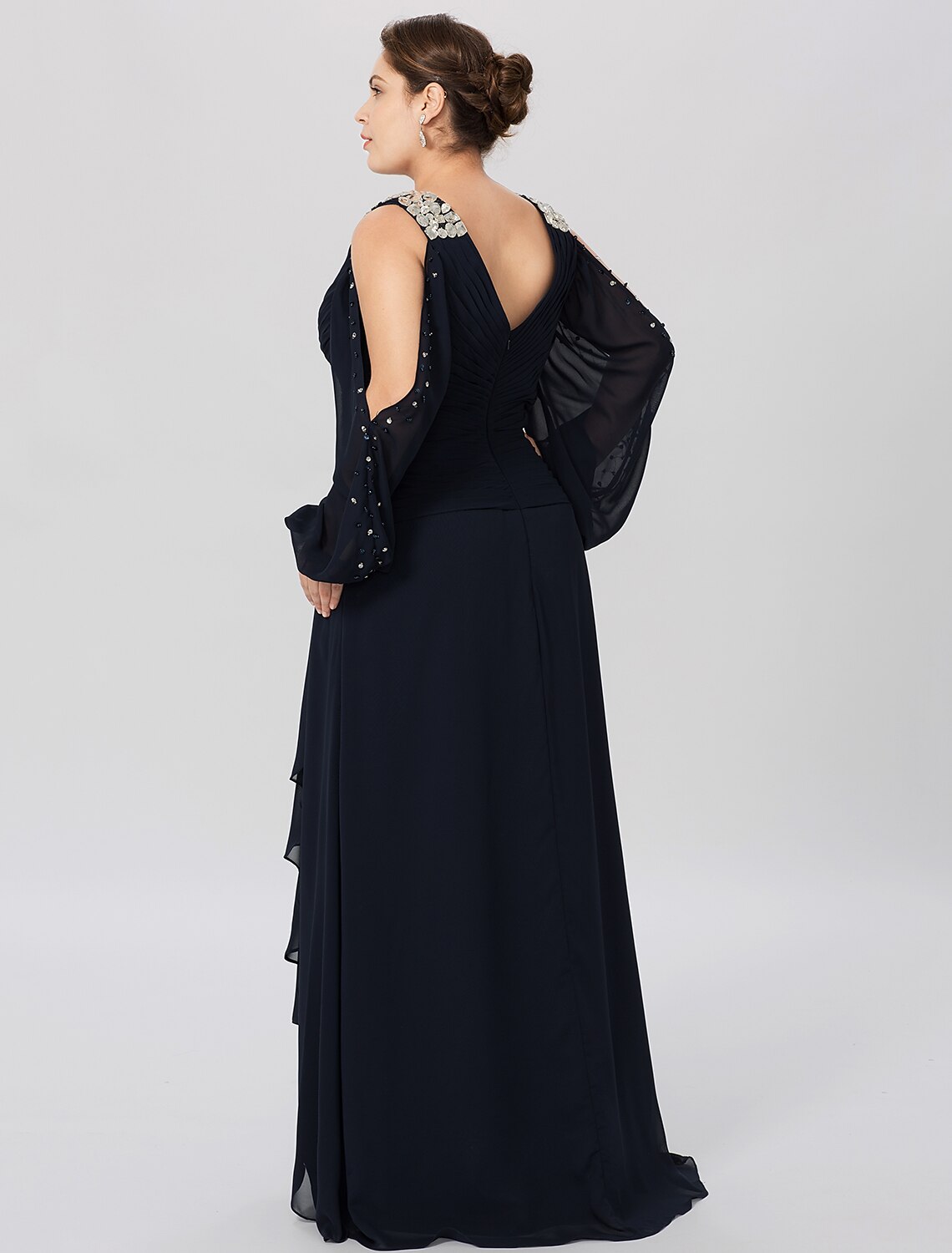 wholesale  Sheath / Column Mother of the Bride Dress Plus Size Elegant High Low V Neck Asymmetrical Chiffon Stretch Satin Long Sleeve with Criss Cross Crystals