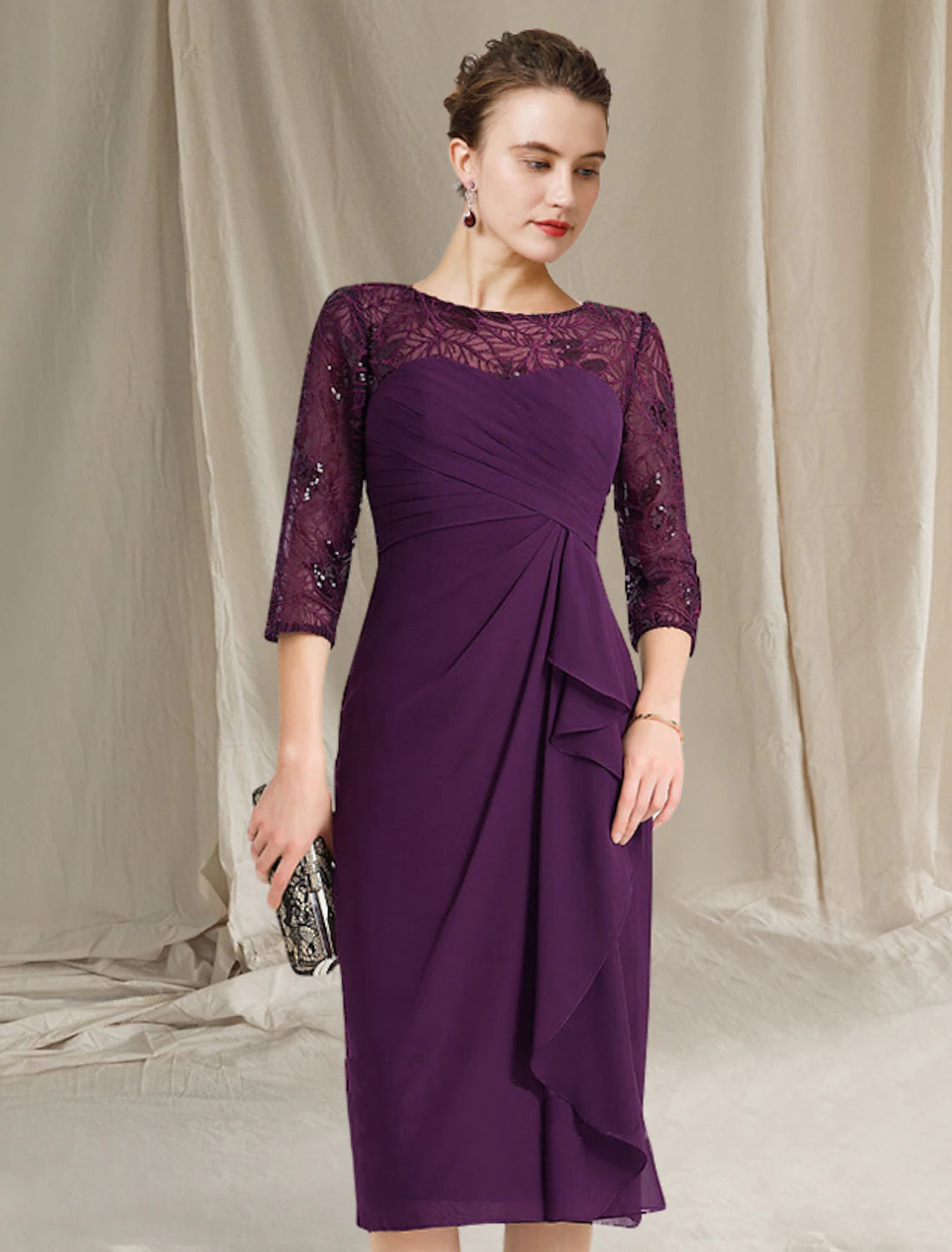 wholesale  Sheath / Column Mother of the Bride Dress Plus Size Elegant Jewel Neck Knee Length Stretch Chiffon Short Sleeve with Sequin Side-Draped