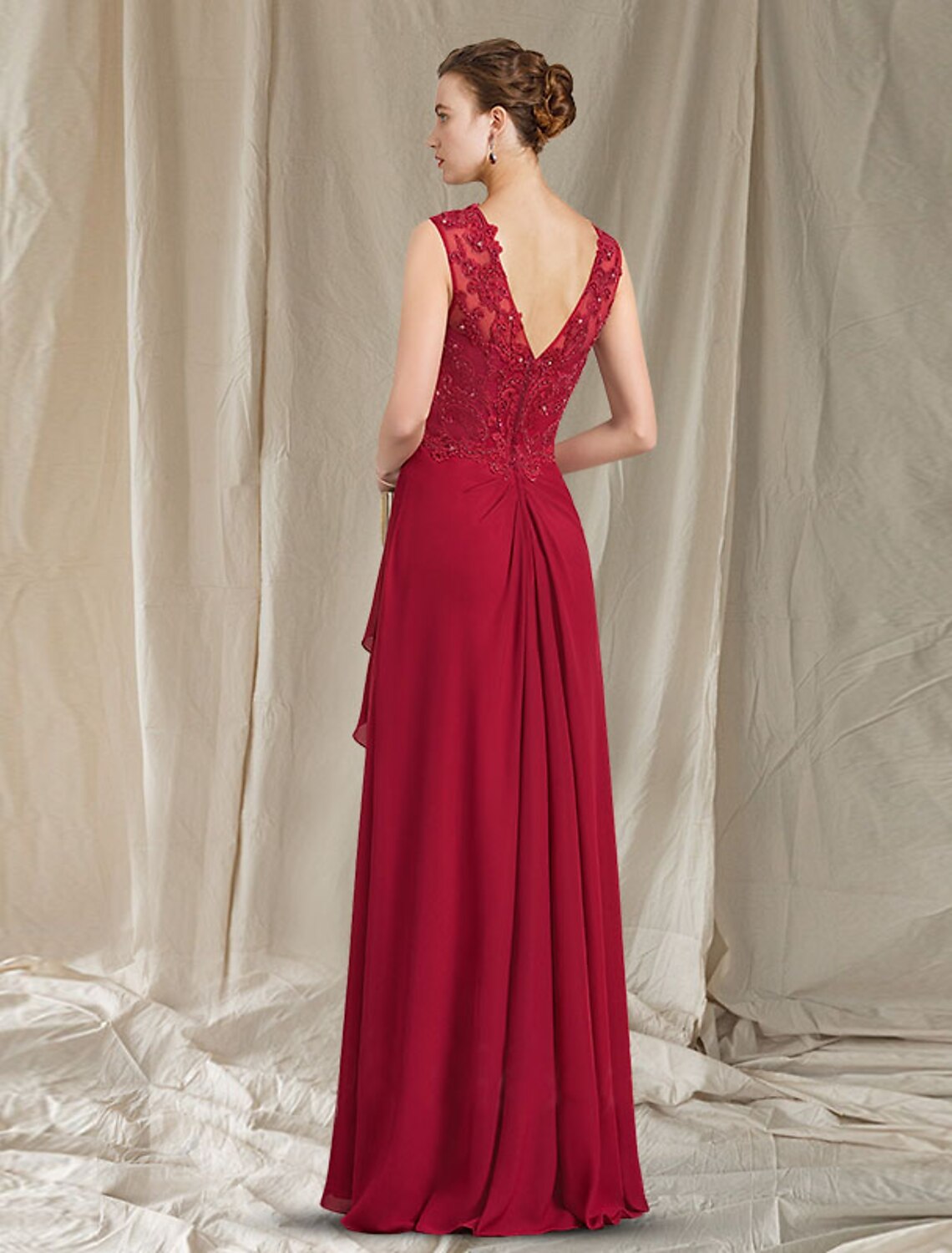 wholesale  A-Line Mother of the Bride Dress Elegant V Neck Floor Length Chiffon Lace Sleeveless with Pleats Beading Appliques