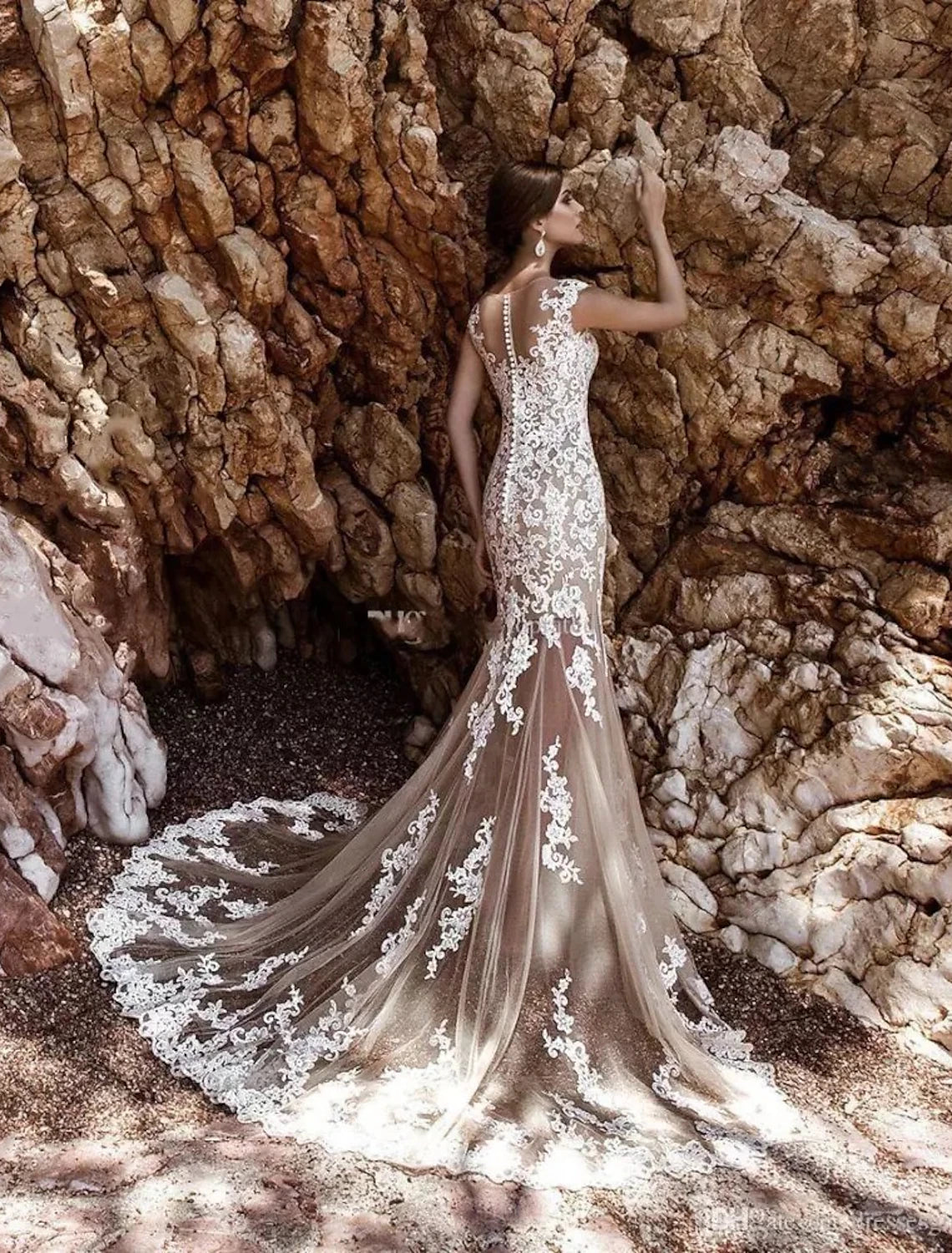 wholesale  Engagement Formal Wedding Dresses Mermaid / Trumpet Illusion Neck Cap Sleeve Court Train Lace Bridal Gowns With Appliques