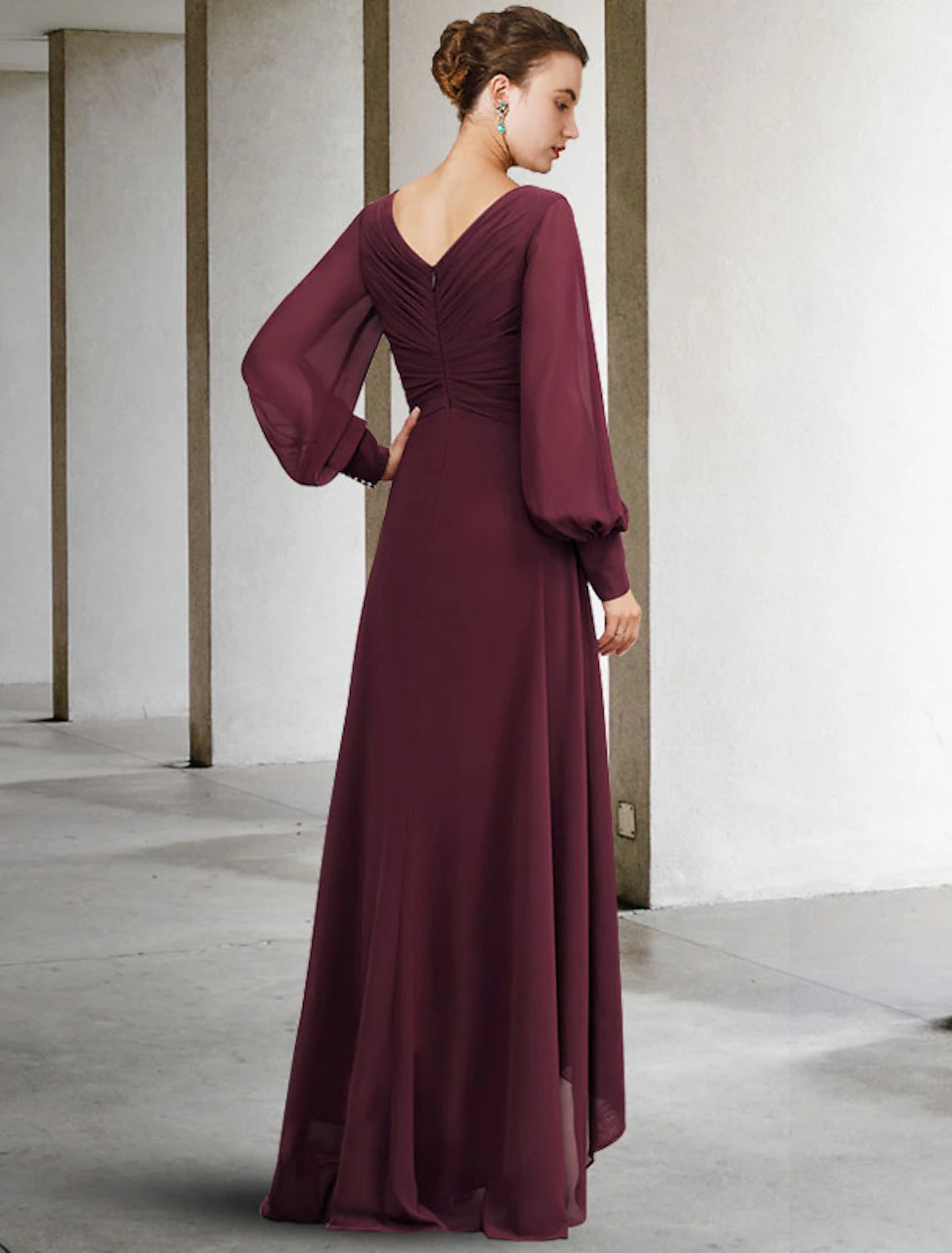 wholesale  A-Line Mother of the Bride Dress Plus Size Elegant High Low V Neck Asymmetrical Floor Length Chiffon Long Sleeve with Pleats Ruched