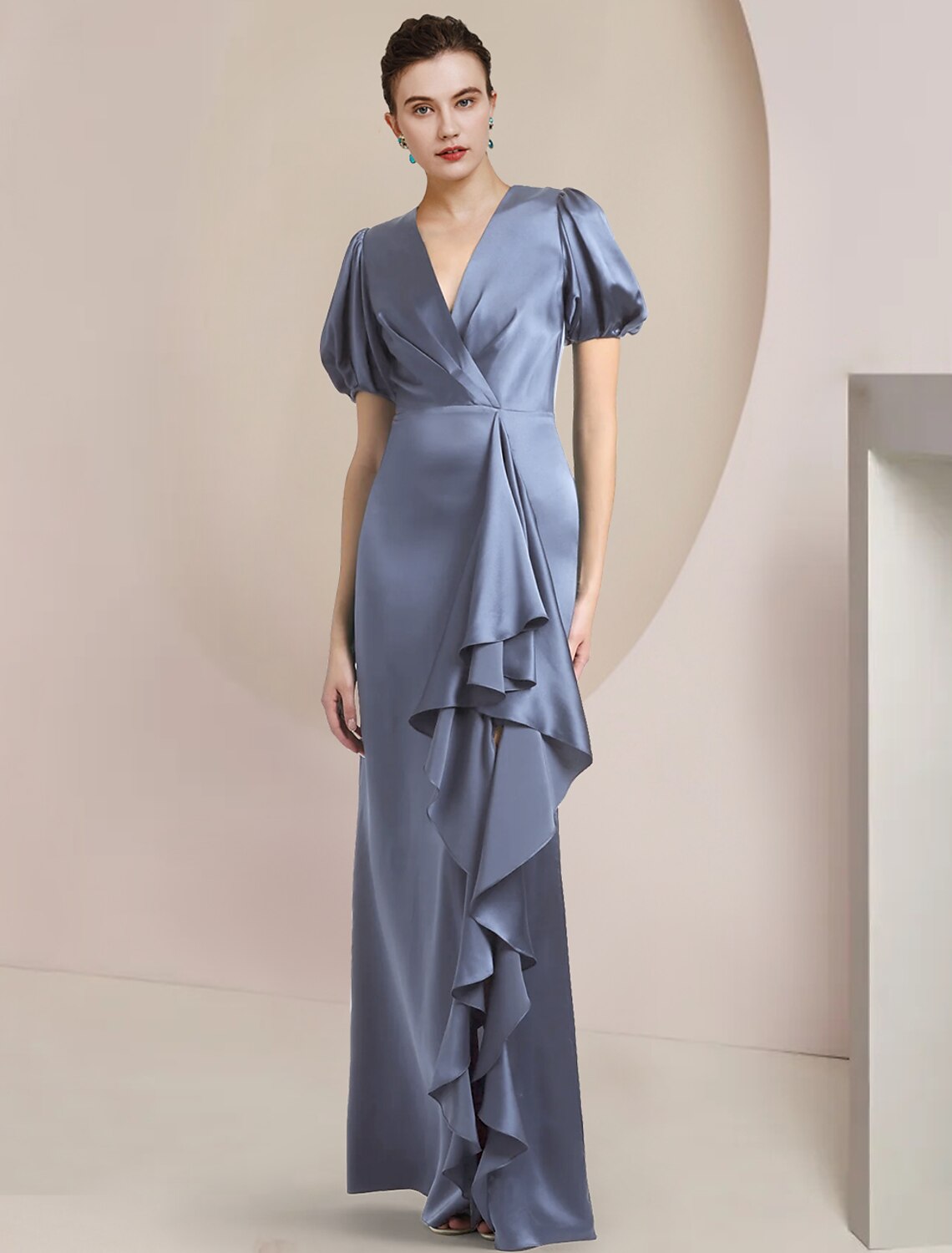 wholesale  A-Line Mother of the Bride Dress Formal Wedding Guest Party Elegant V Neck Sweep / Brush Train Satin Short Sleeve with Cascading Ruffles