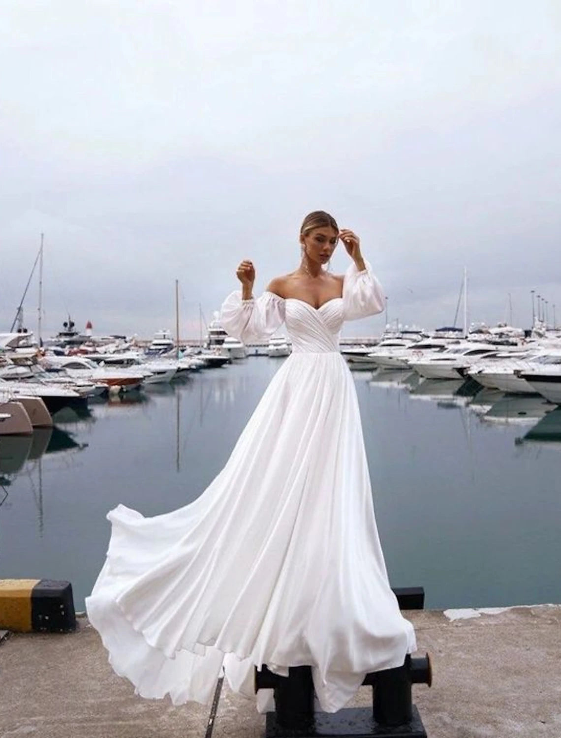wholesale  Beach Casual Wedding Dresses A-Line Off Shoulder Long Sleeve Sweep / Brush Train Chiffon Bridal Gowns With Ruched Solid Color