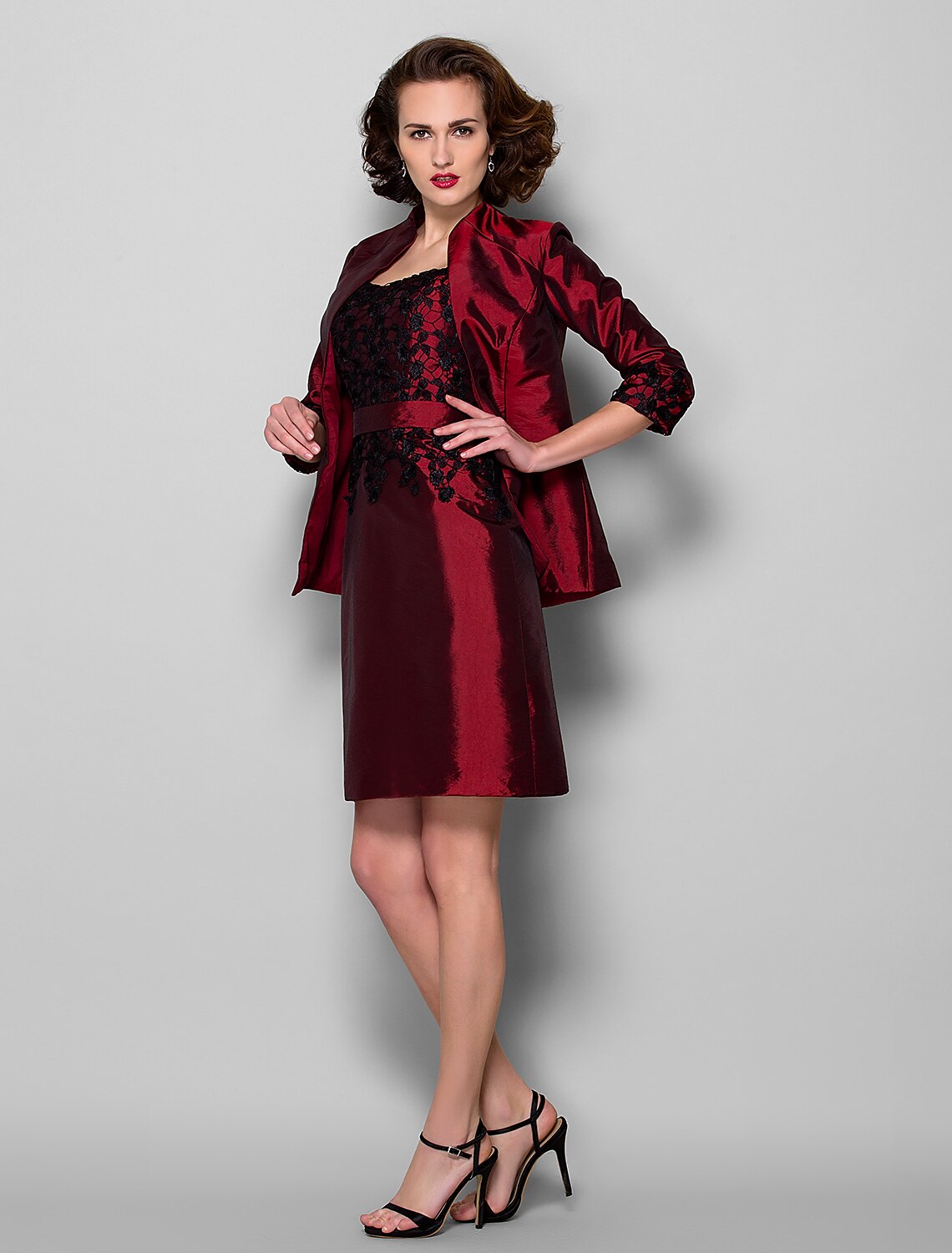 wholesale  Sheath / Column Mother of the Bride Dress Wrap Included Scoop Neck Knee Length Taffeta 3/4 Length Sleeve with Lace Sash / Ribbon