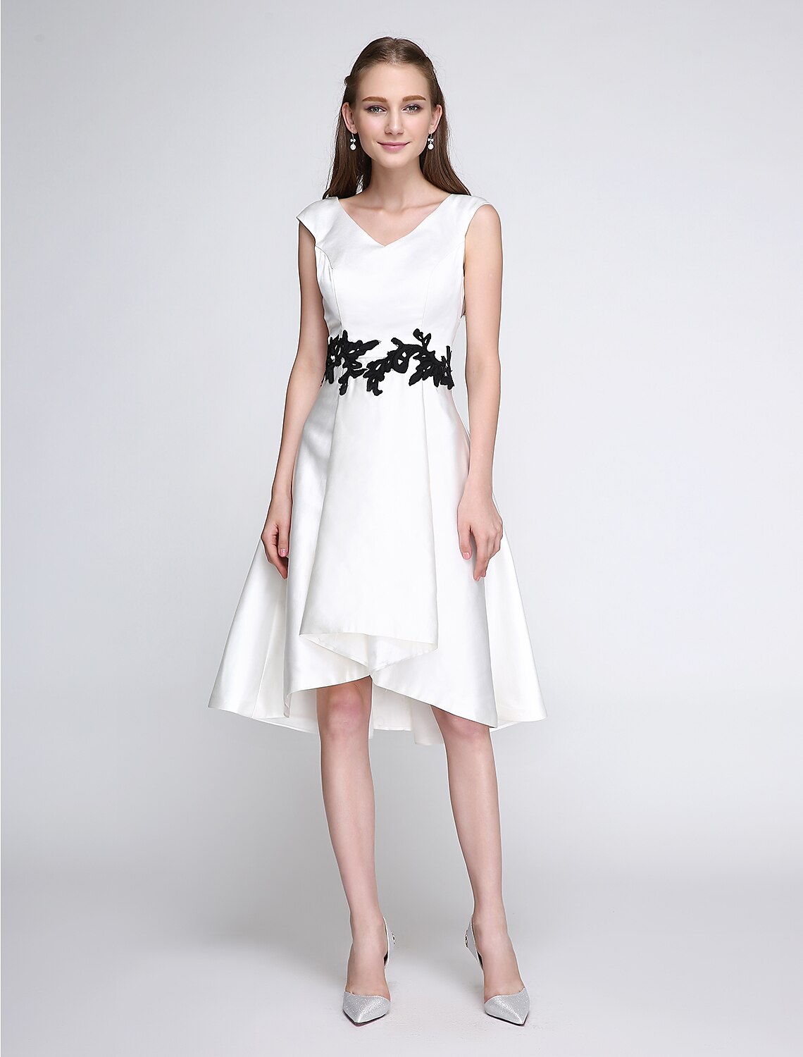 wholesale  A-Line Fit & Flare Dress Cocktail Party Prom Knee Length Sleeveless V Neck Satin with Appliques