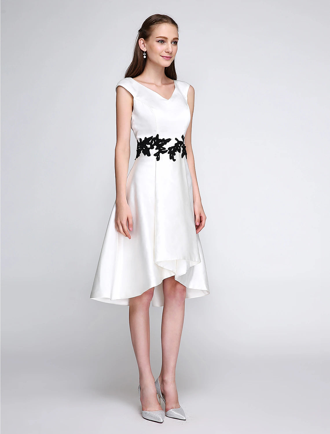 wholesale  A-Line Fit & Flare Dress Cocktail Party Prom Knee Length Sleeveless V Neck Satin with Appliques