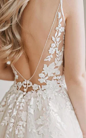 Wholesa A Line V-neck Floor-length Lace Tulle Spaghetti Sleeveless Wedding Dress