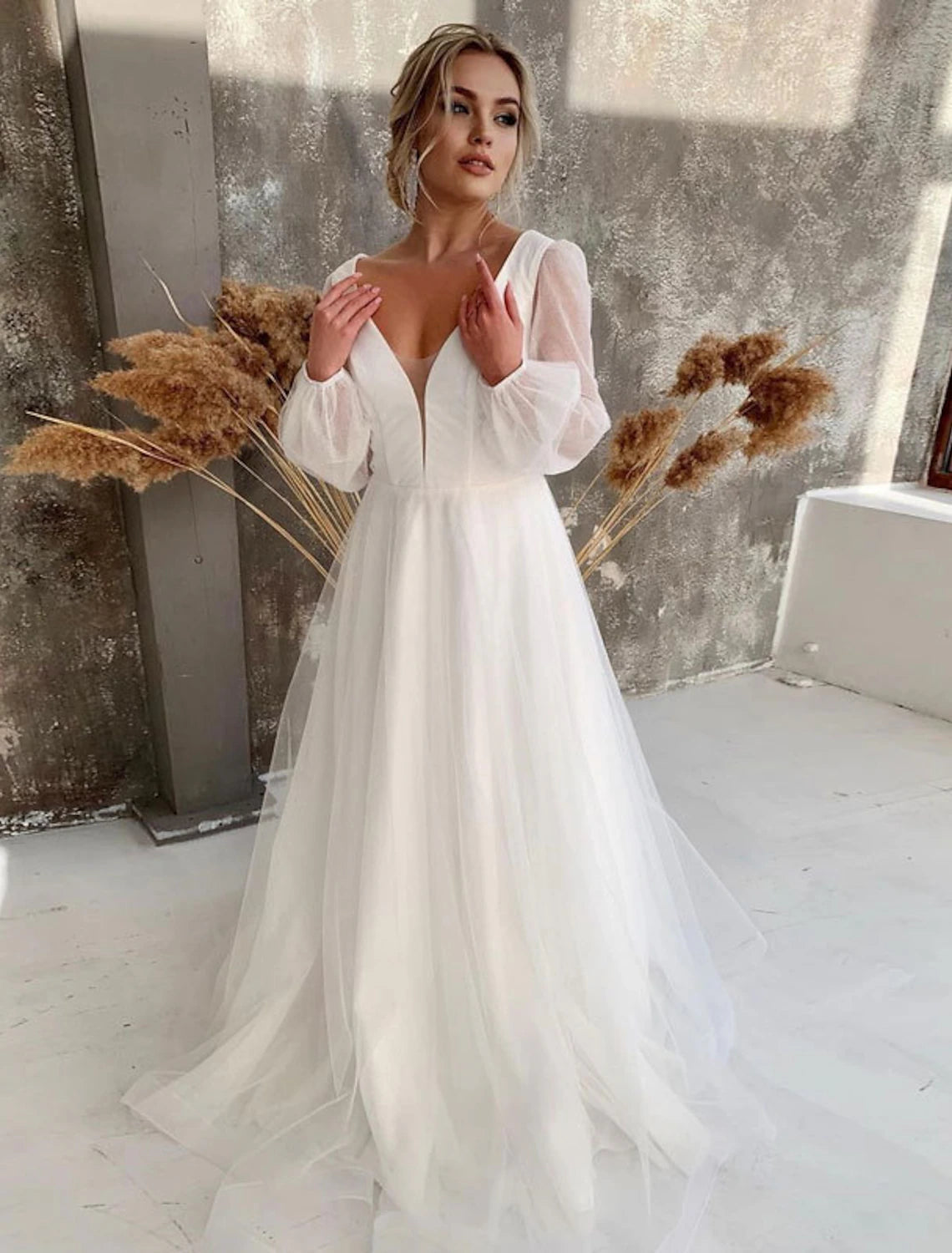 wholesale  Reception Casual Fall Wedding Dresses A-Line V Neck Long Sleeve Floor Length Tulle Bridal Gowns With Solid Color