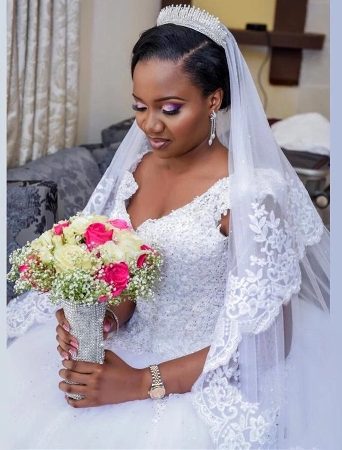 wholesale   Sexy Formal Wedding Dresses Ball Gown V Neck Cap Sleeve Chapel Train Lace Bridal Gowns With Beading Appliques