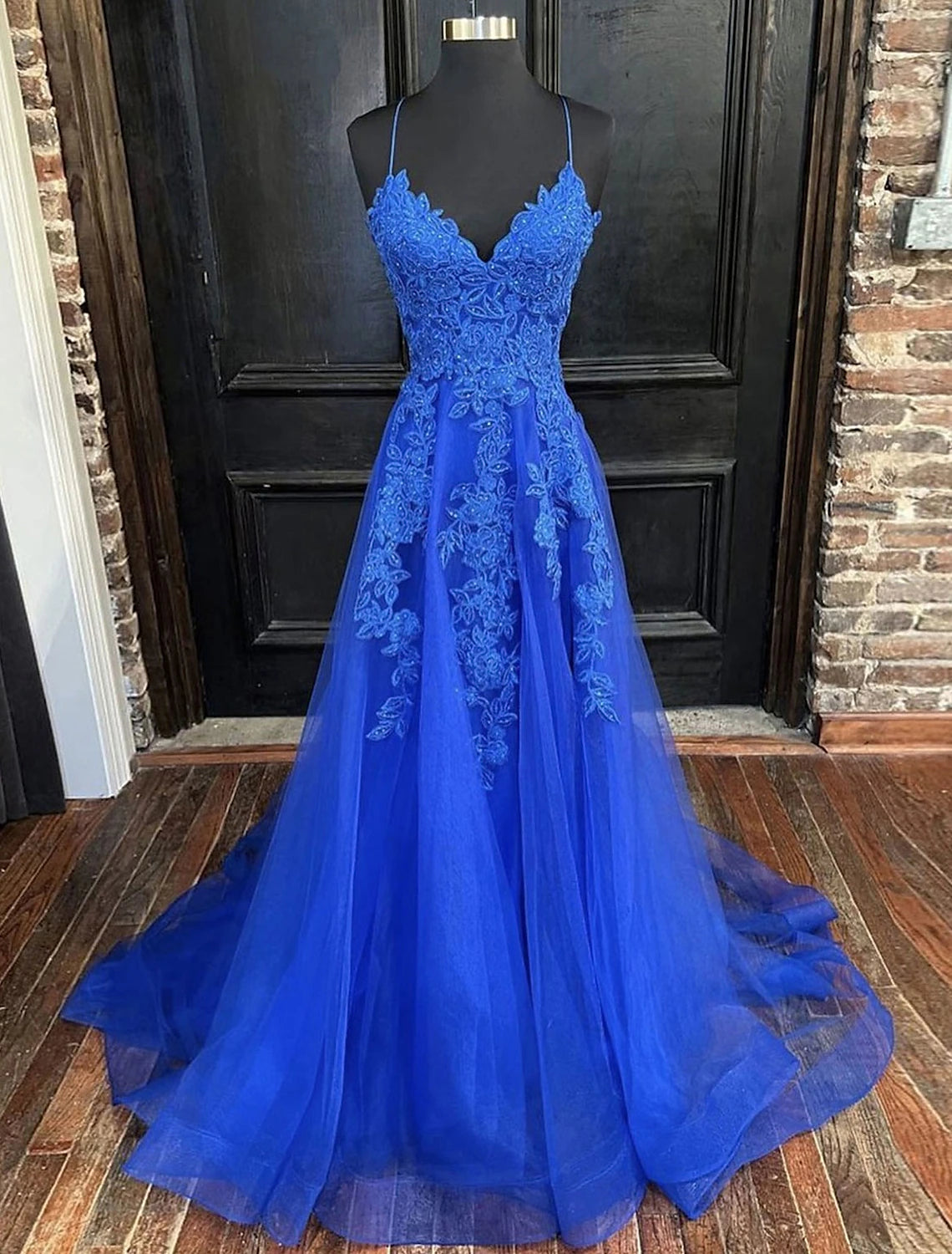 wholesale  A-Line Prom Dresses Open Back Dress Formal Prom Court Train Sleeveless V Neck Tulle Backless V Back with Beading Appliques