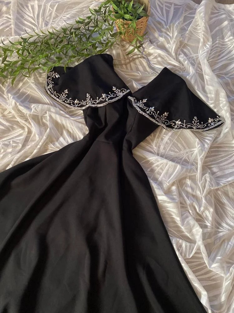 Elegant Fitted V-neck Capelet Sleeve A-line Midi Prom Dress