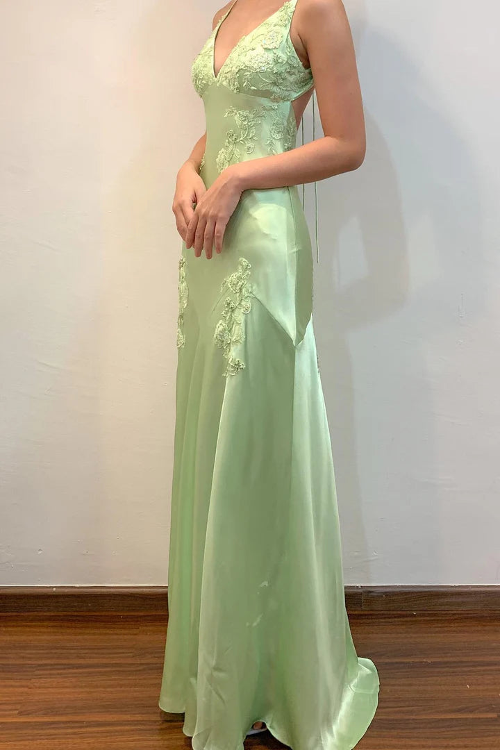 Enchanting Lace-Appliquéd Light Green Open-Back Prom Dress