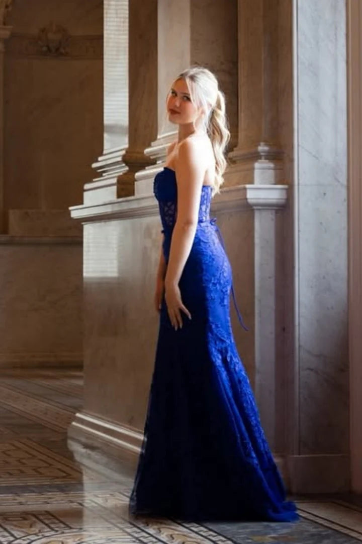 Enchanting Strapless Lace-Appliquéd Royal Blue Prom Dress