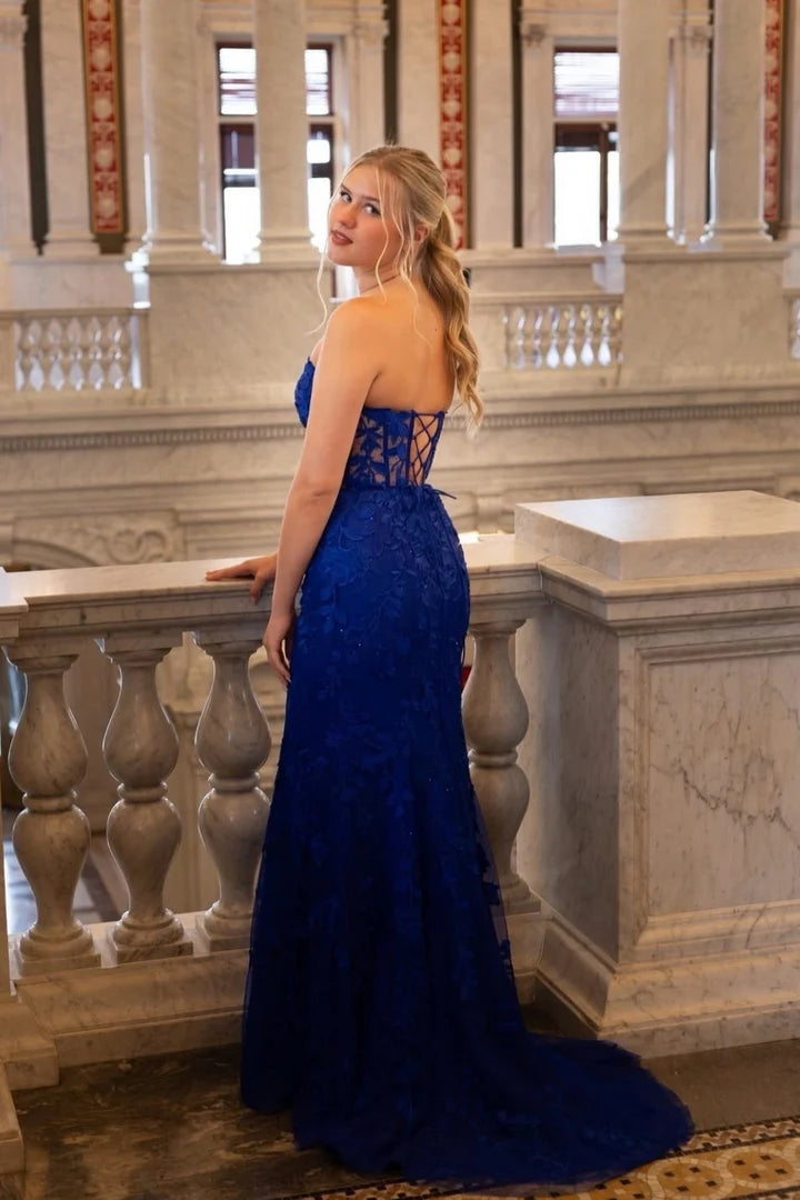 Enchanting Strapless Lace-Appliquéd Royal Blue Prom Dress
