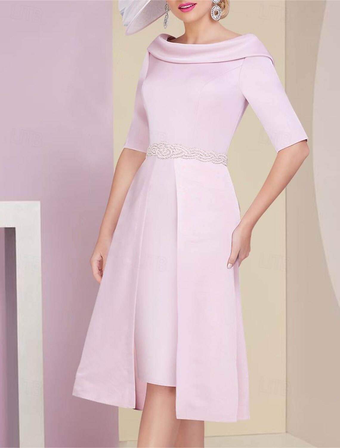 Wholesa A-Line Sheath / Column Mother of the Bride Dress Formal Wedding Guest Elegant Bateau Neck Knee Length Italy Satin Half Sleeve with Sash / Ribbon