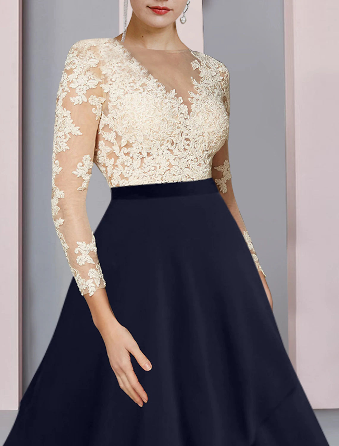 wholesale  Sheath / Column Mother of the Bride Dress Wedding Guest Party Elegant V Neck Asymmetrical Chiffon Lace Long Sleeve with Pleats Color Block