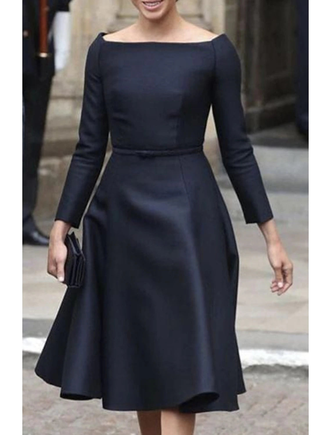 Wholesa A-Line Mother of the Bride Dress Elegant Simple Jewel Neck Tea Length Knee Length Taffeta Long Sleeve with Sash / Ribbon Solid Color