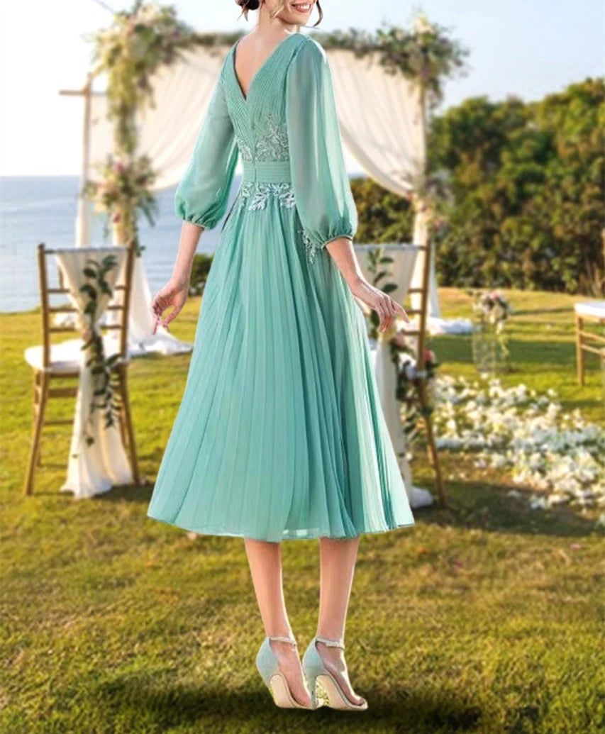 Wholesa A-Line V-Neck Knee-Length Mother Of The Bride Dresses