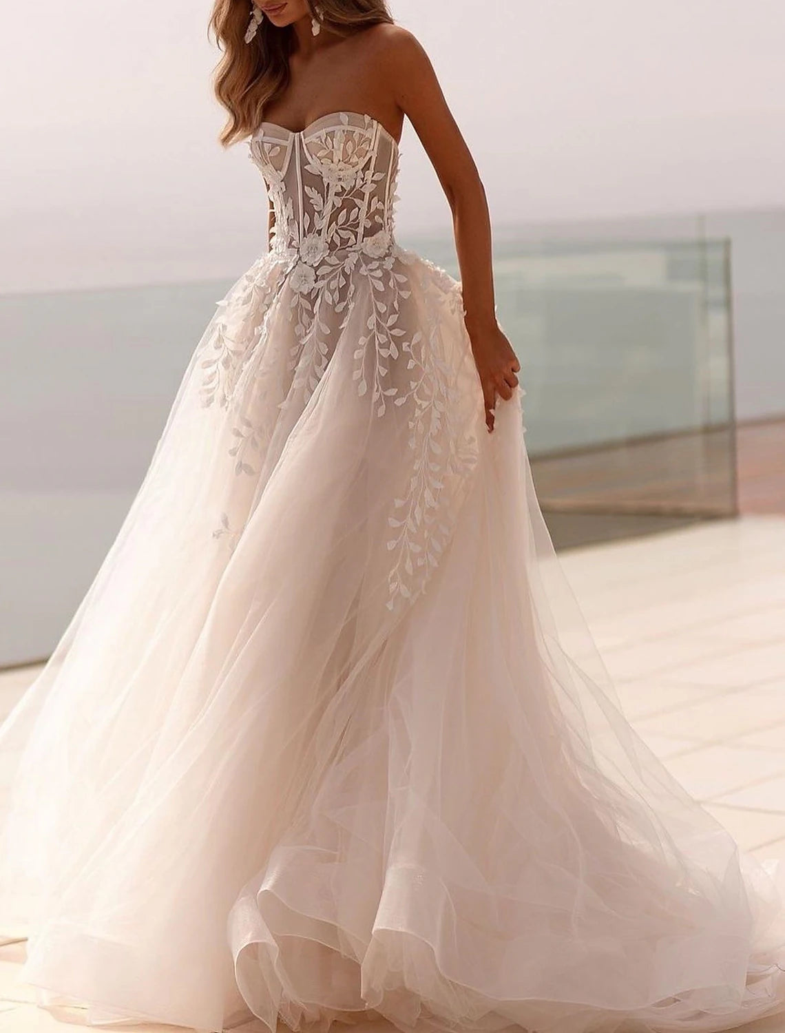 Wholesa  Beach Open Back Formal Wedding Dresses Ball Gown Sweetheart Sleeveless Sweep / Brush Train Tulle Bridal Gowns With Appliques Solid Color