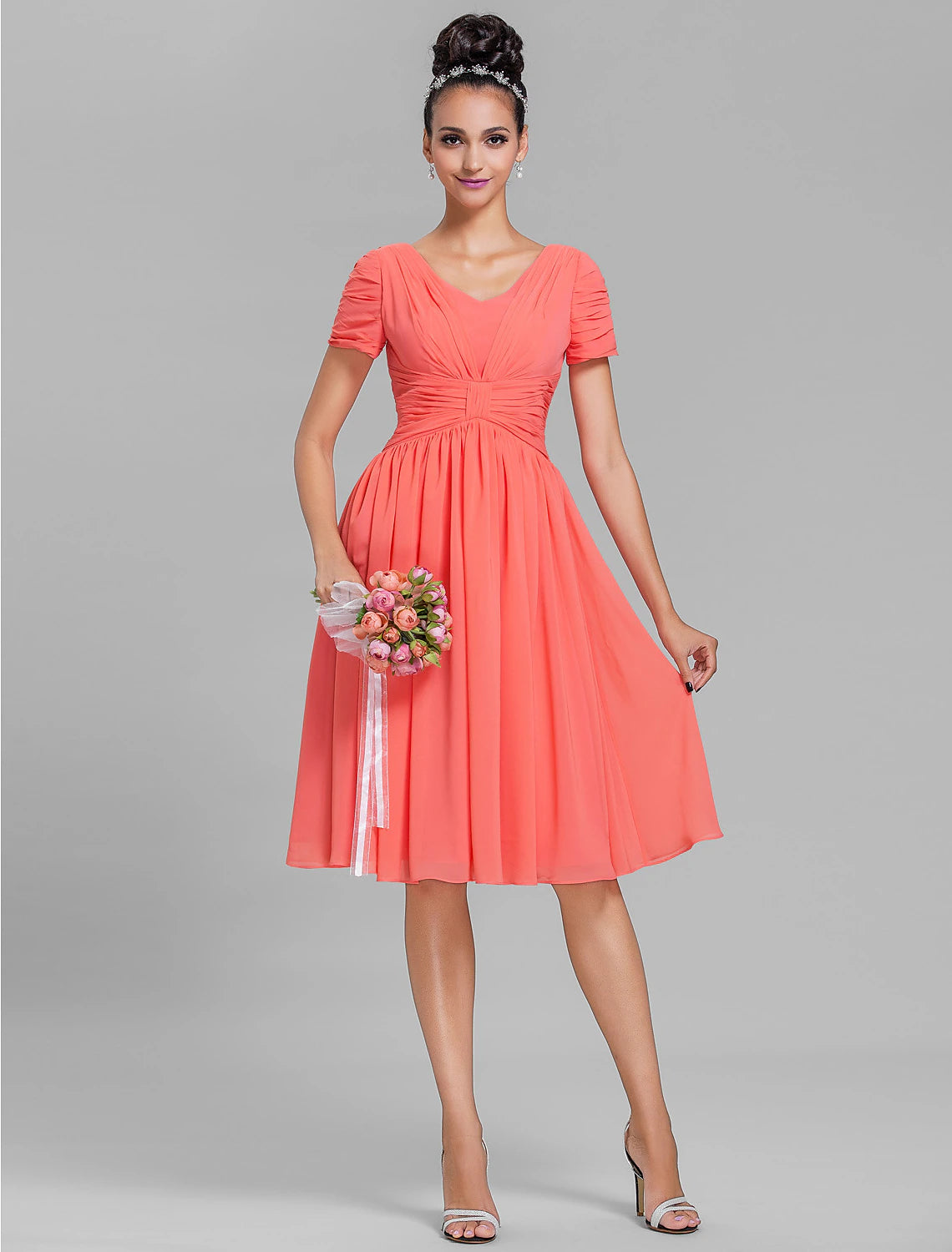 Wholesa  Sheath / Column Bridesmaid Dress V Neck Short Sleeve Vintage Inspired Knee Length Chiffon with Ruched / Drapin