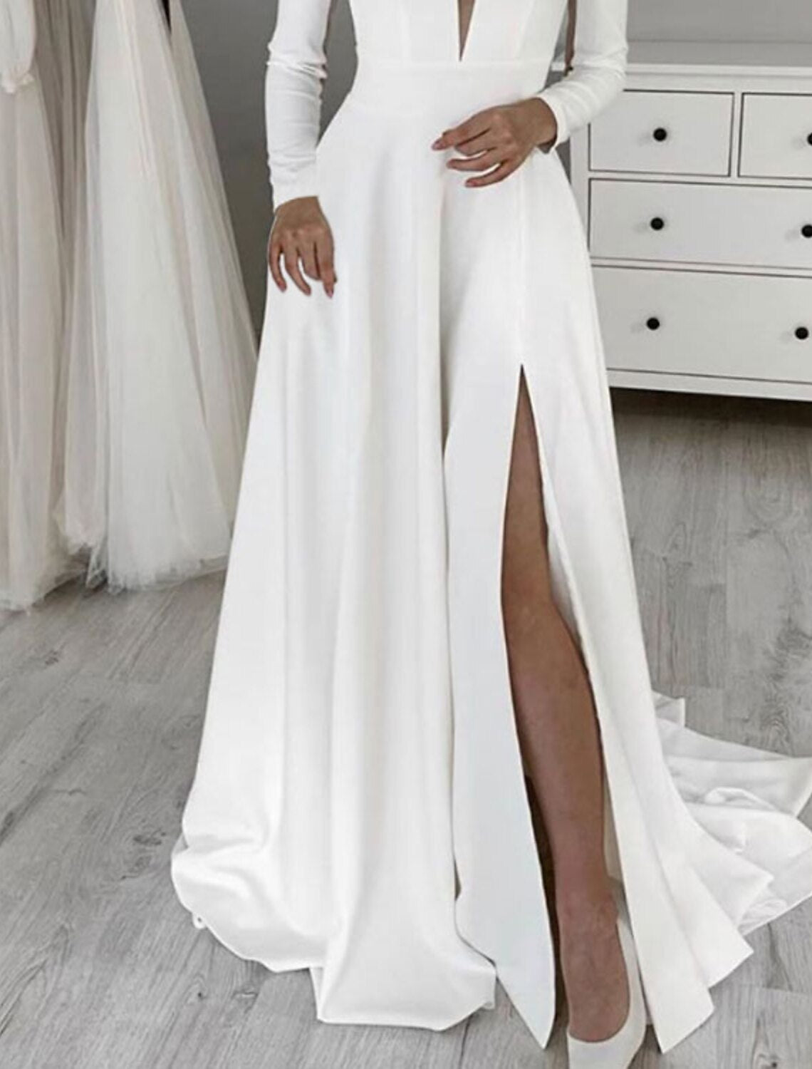 Wholesa Hall Simple Wedding Dresses A-Line V Neck Long Sleeve Sweep / Brush Train Stretch Fabric Bridal Gowns