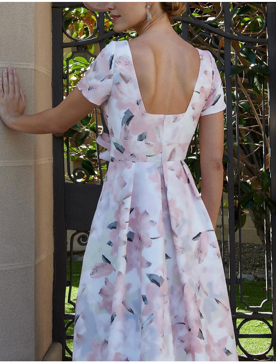 Wholesa A-Line Mother of the Bride Dress Formal Wedding Guest Elegant Bateau Neck Asymmetrical Ankle Length Chiffon Short Sleeve with Pleats Flower