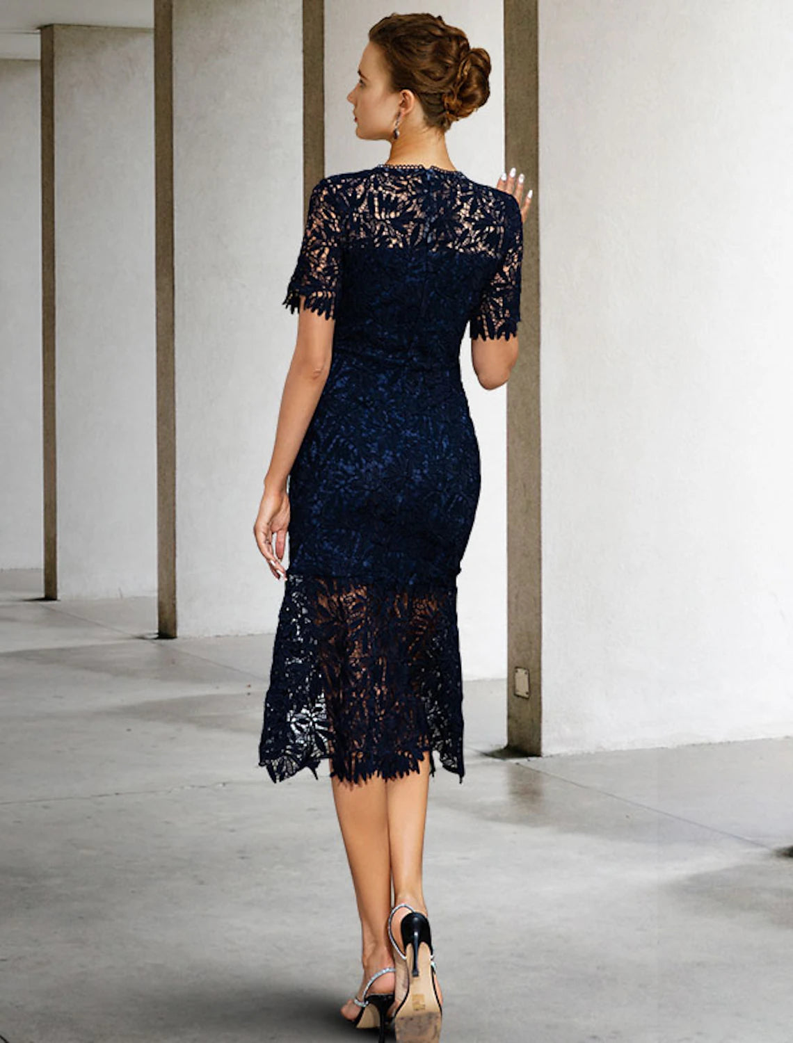 wholesale  Sheath / Column Mother of the Bride Dress Simple Elegant High Low Jewel Neck Knee Length Lace Short Sleeve with Appliques Solid Color