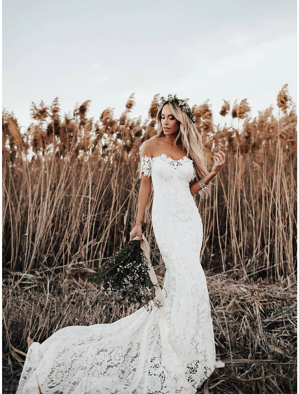 wholesale   Beach Boho Wedding Dresses Mermaid / Trumpet Off Shoulder Cap Sleeve Chapel Train Lace Bridal Gowns With Appliques Solid Color