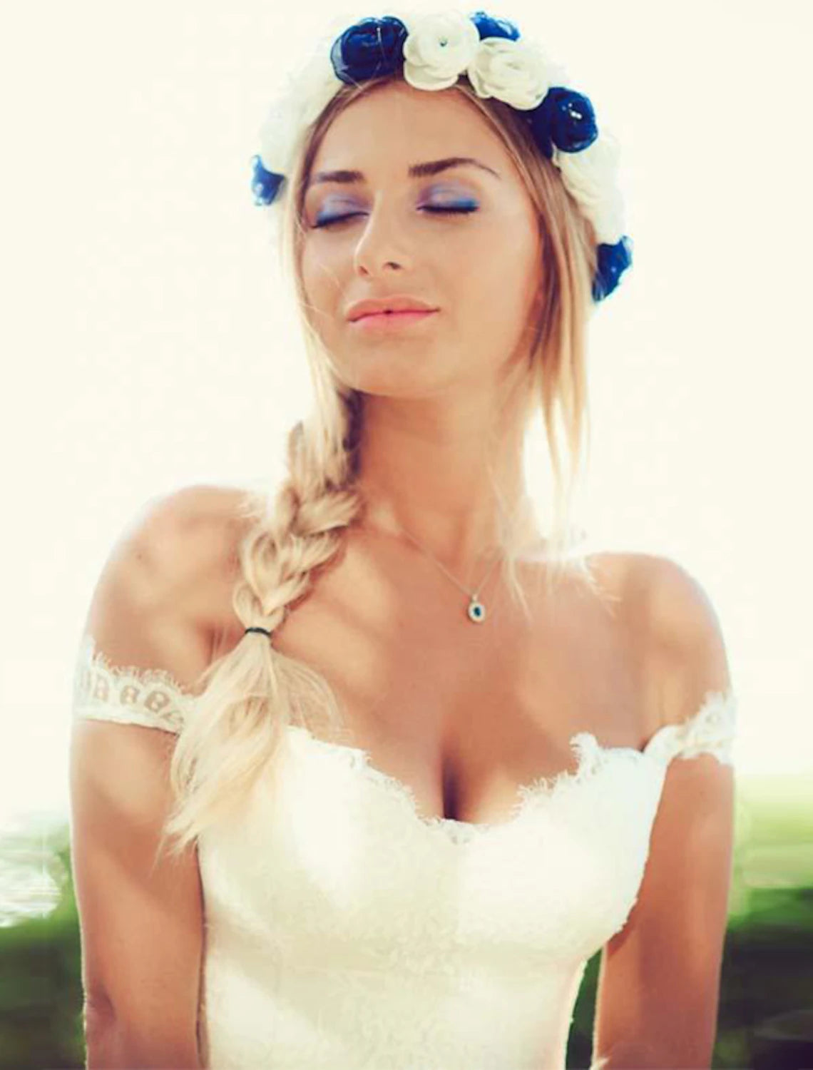 wholesale  Beach Sexy Boho Wedding Dresses A-Line Off Shoulder Cap Sleeve Court Train Chiffon Bridal Gowns With Split Front Solid Color