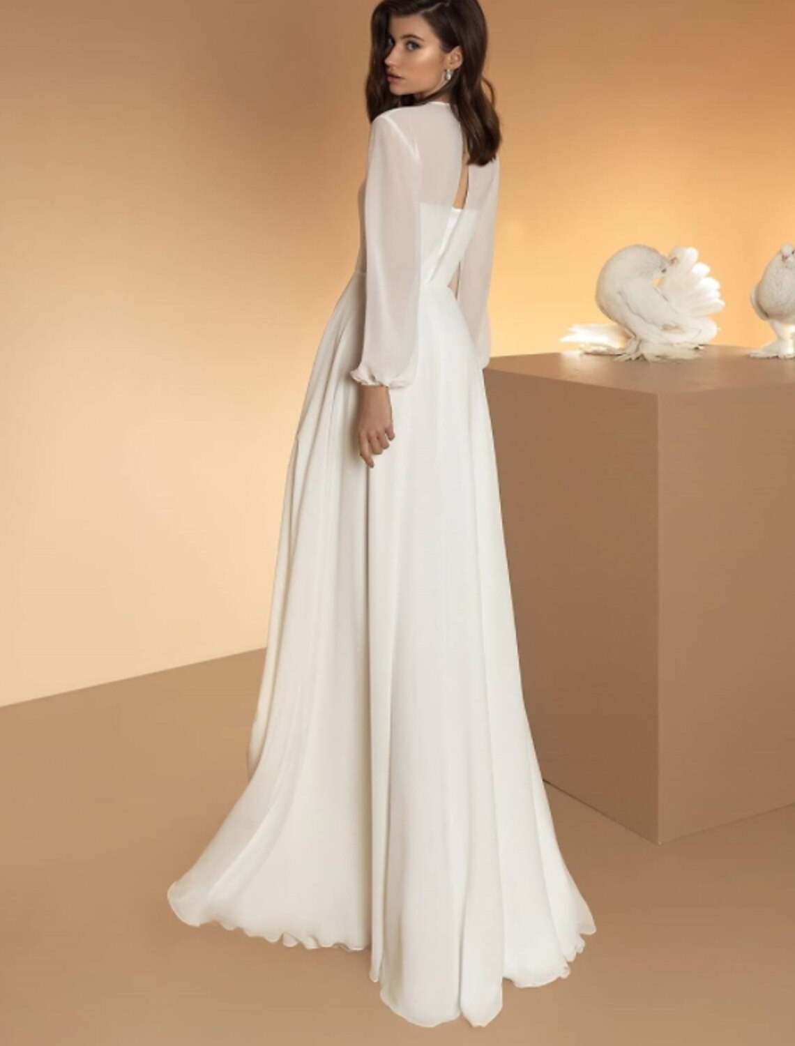 wholesale  Hall Casual Wedding Dresses A-Line Illusion Neck Long Sleeve Floor Length Chiffon Bridal Gowns