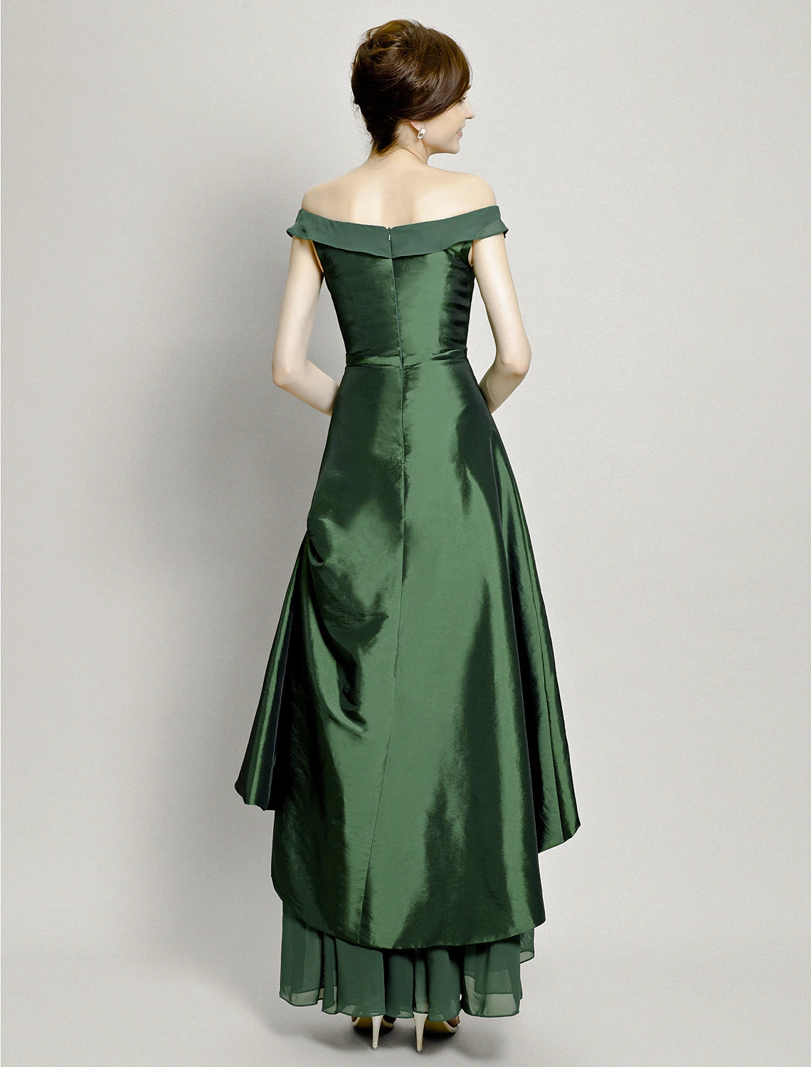 wholesale  A-Line Mother of the Bride Dress Elegant High Low Off Shoulder Asymmetrical Chiffon Taffeta Short Sleeve with Pick Up Skirt Bow(s) Beading