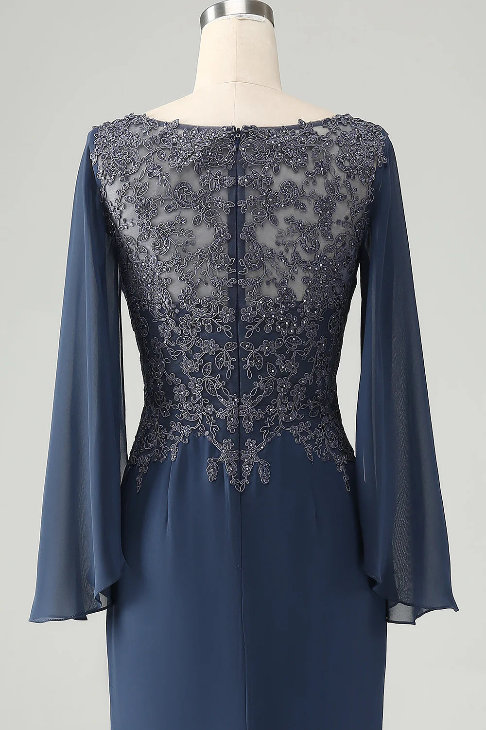 Wholesa Mermaid V Neck Beaded Mother of Bride Dress with Appliques