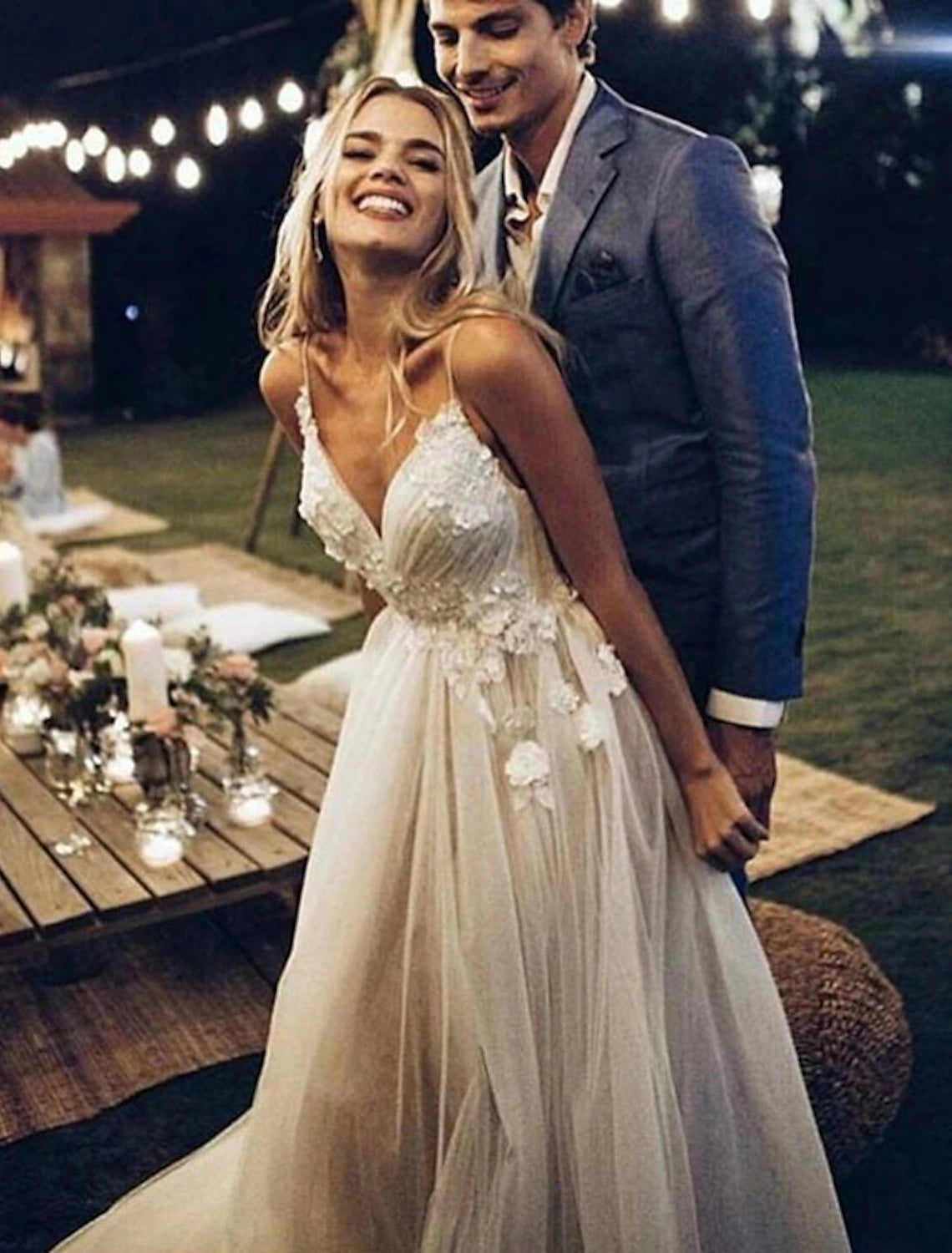 wholesale  Beach Wedding Dresses A-Line Sweetheart Camisole Spaghetti Strap Sweep / Brush Train Lace Outdoor Bridal Gowns With Lace