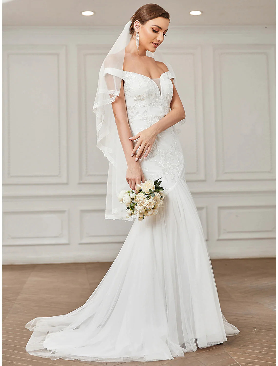 Wholesa Beach Vintage Wedding Dresses Sweep / Brush Train A-Line Cap Sleeve Off Shoulder Lace With Lace Appliques